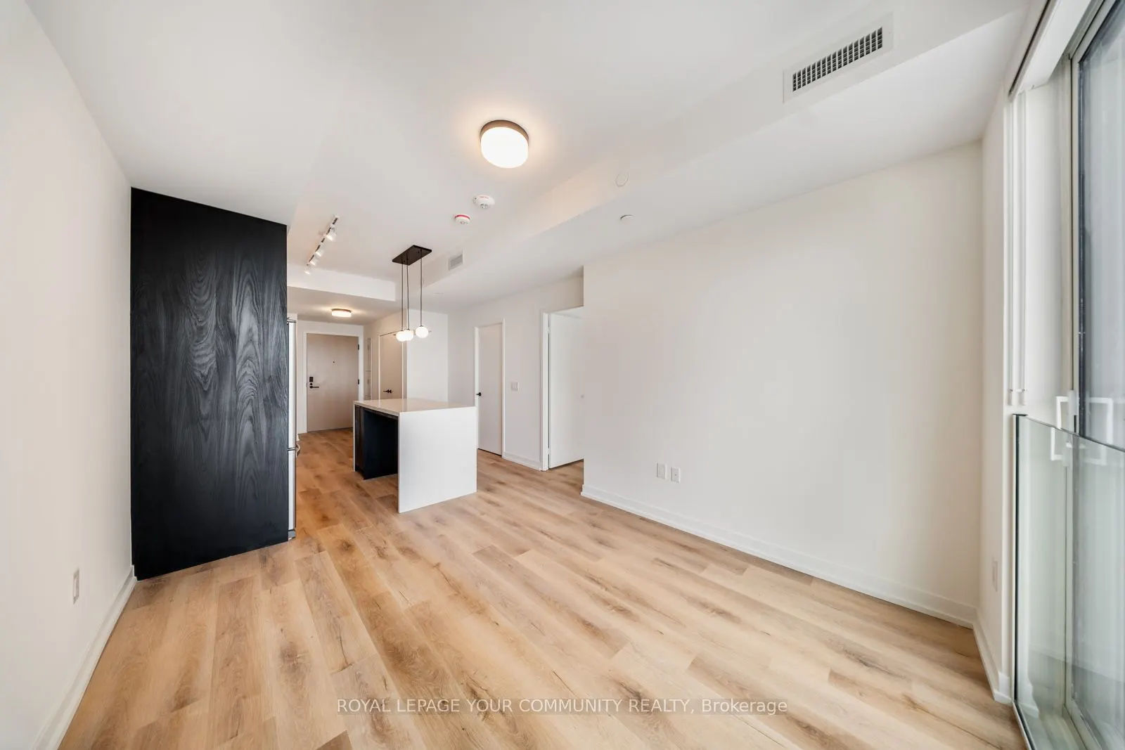 5 York Garden Way, #701