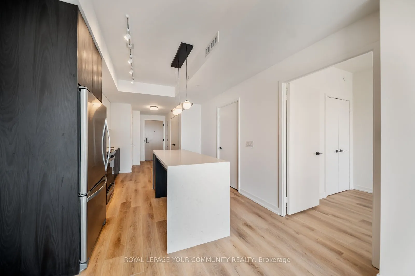 5 York Garden Way, #701