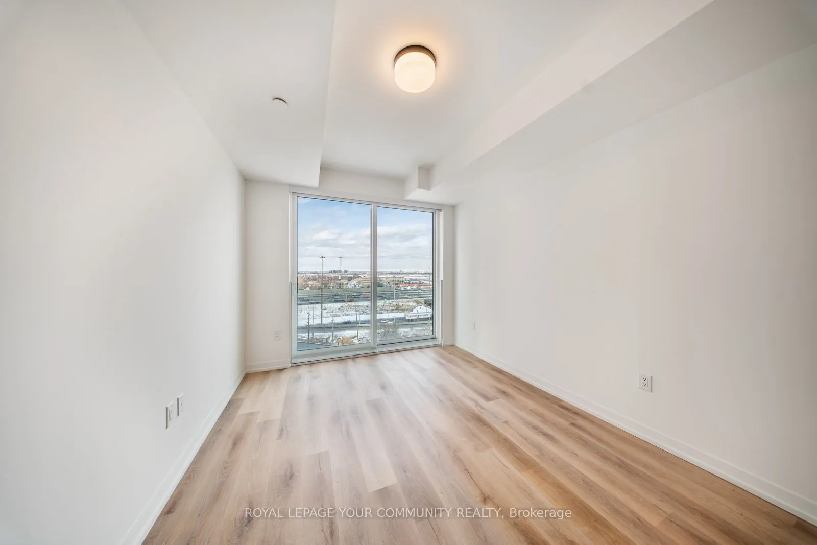 5 York Garden Way, #701