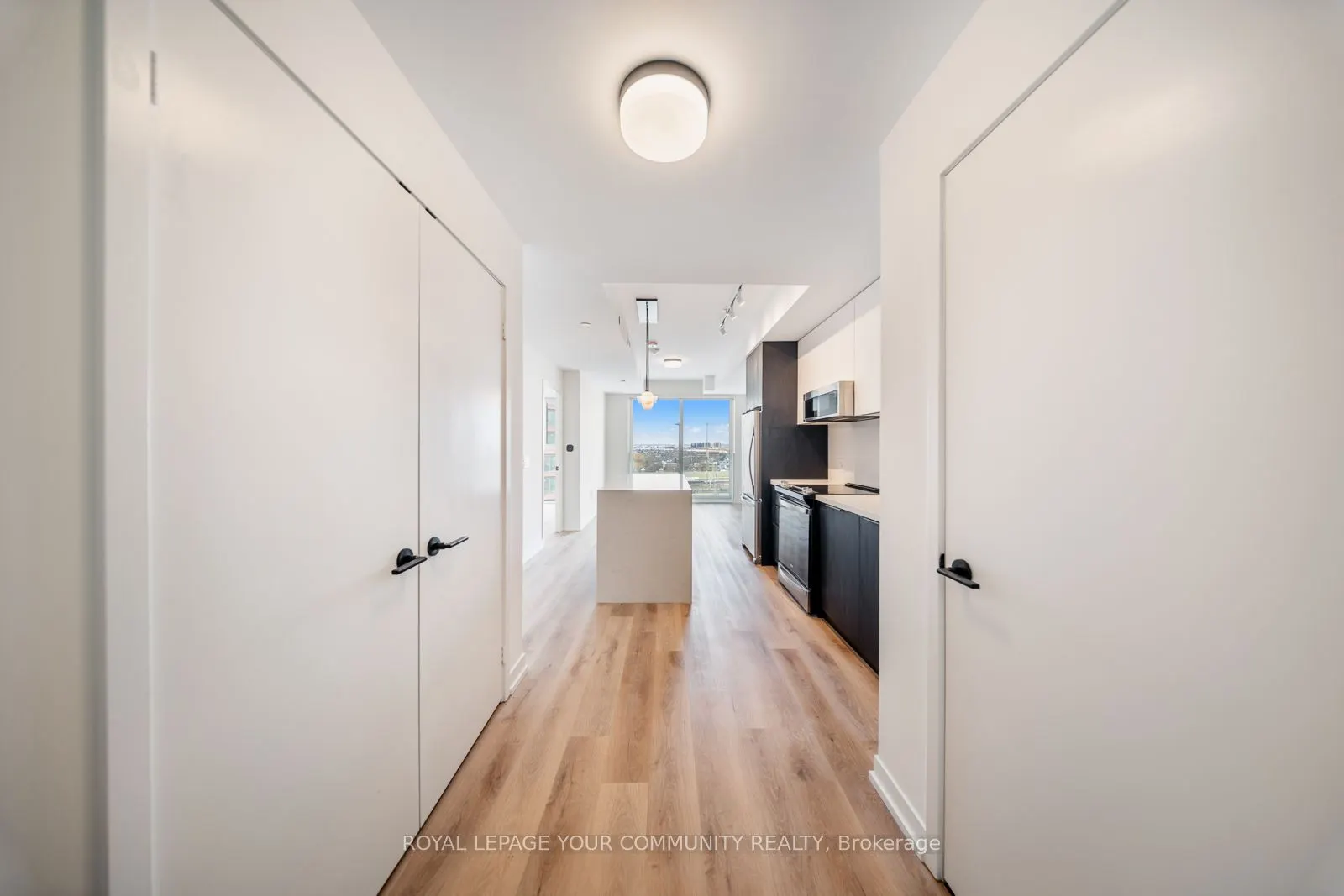 5 York Garden Way, #701