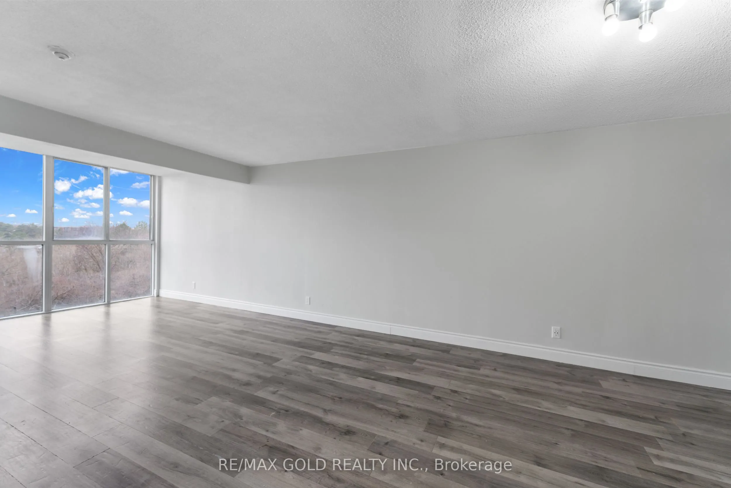 61 Markbrook Lane, #413