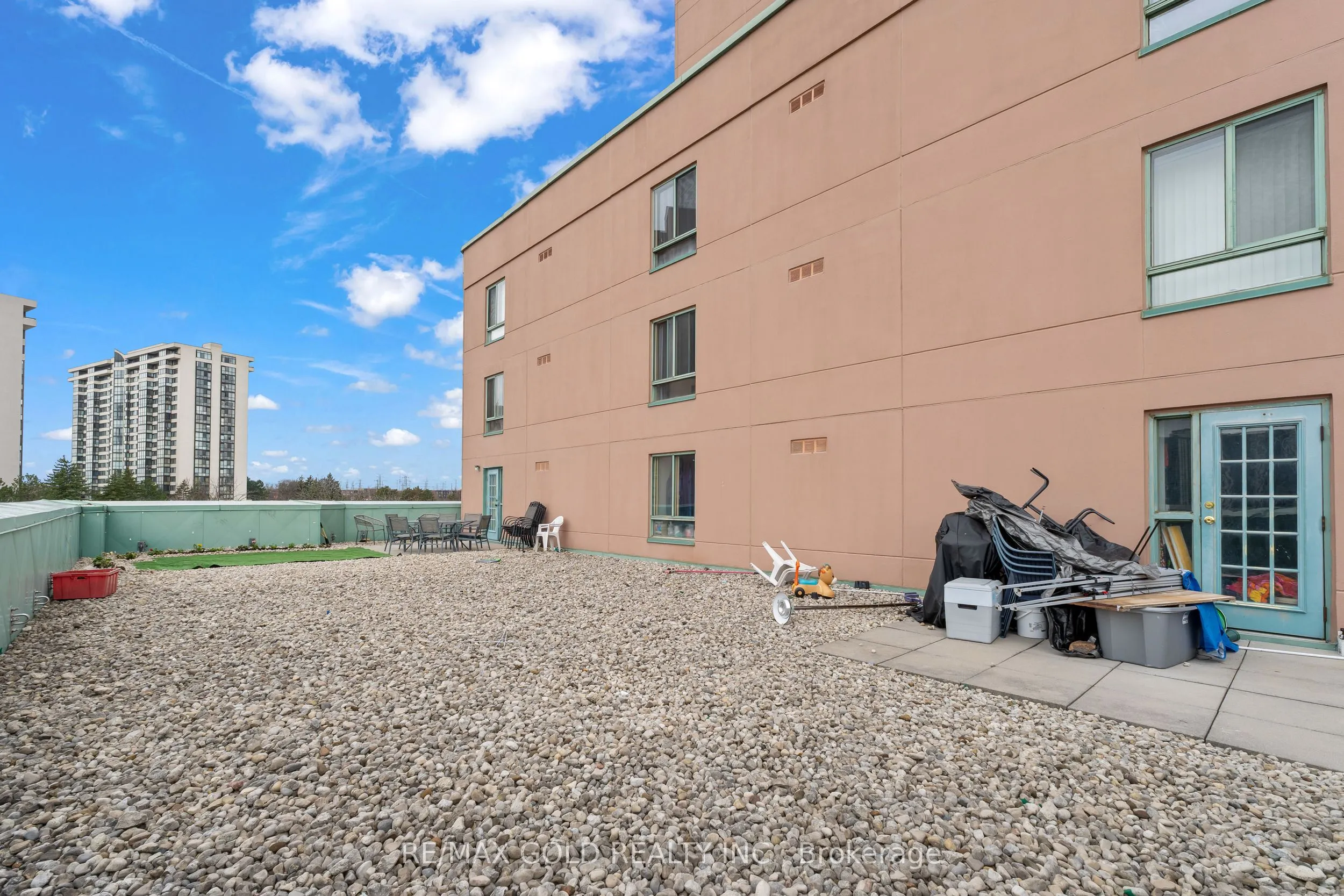 61 Markbrook Lane, #413