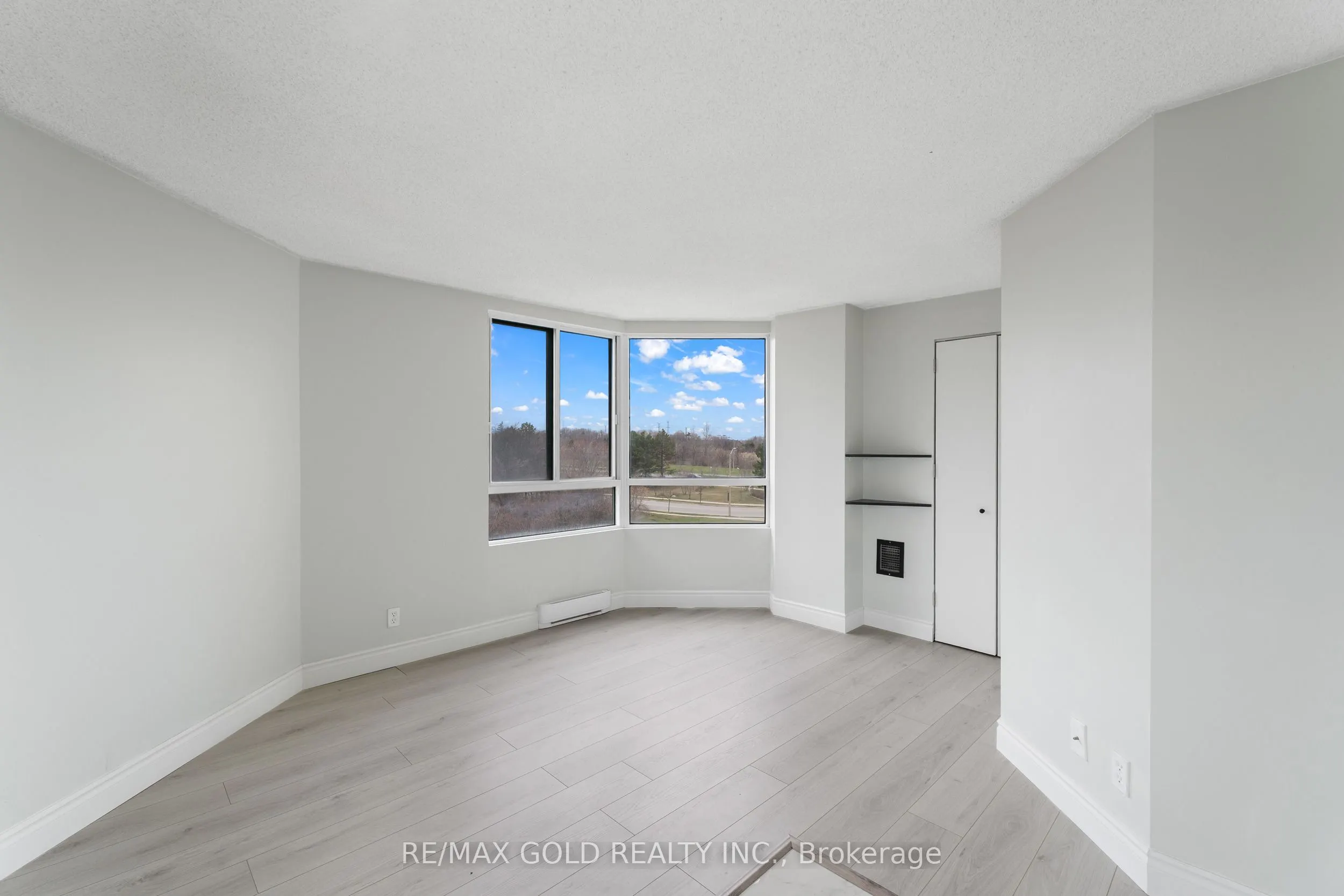 61 Markbrook Lane, #413