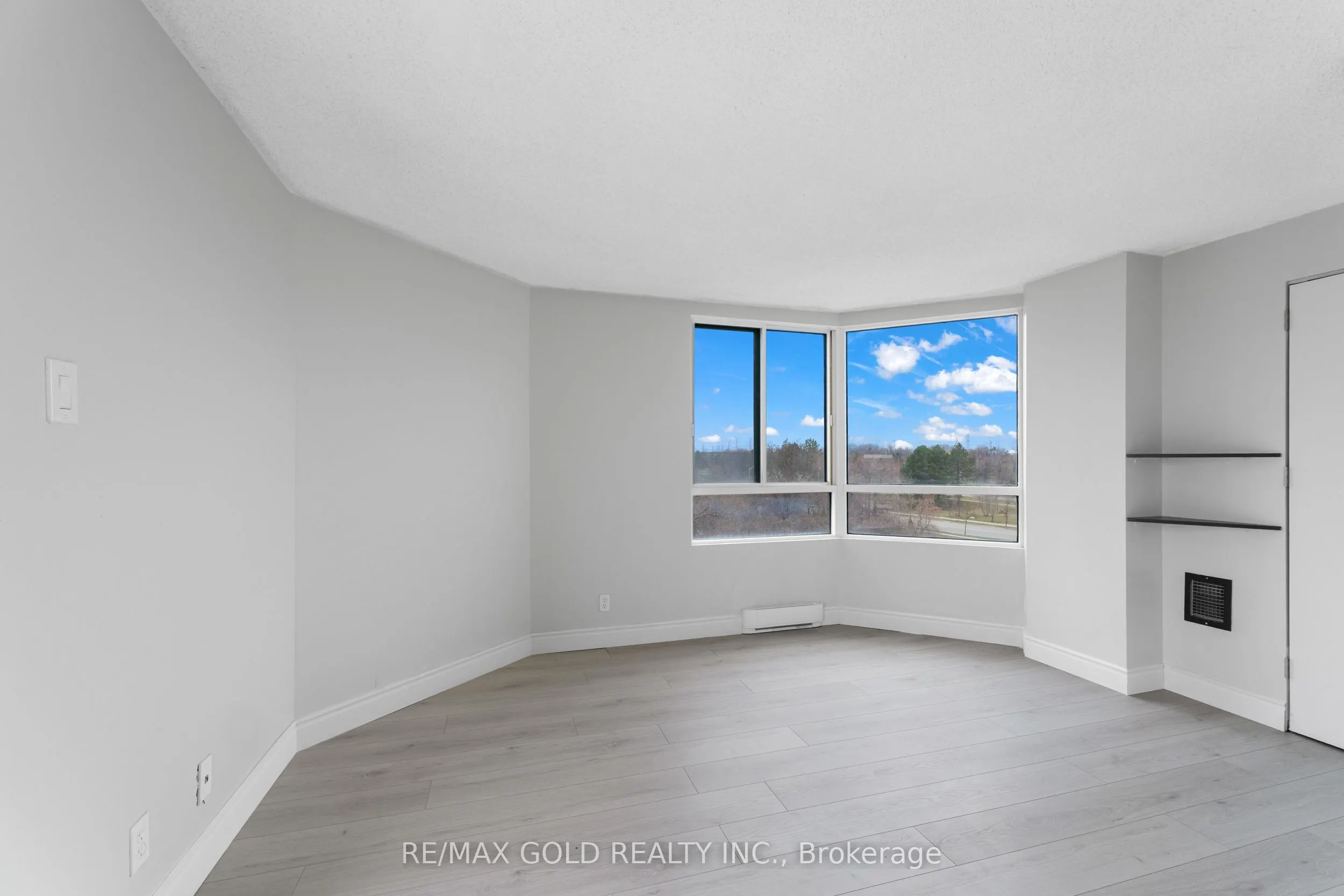 61 Markbrook Lane, #413