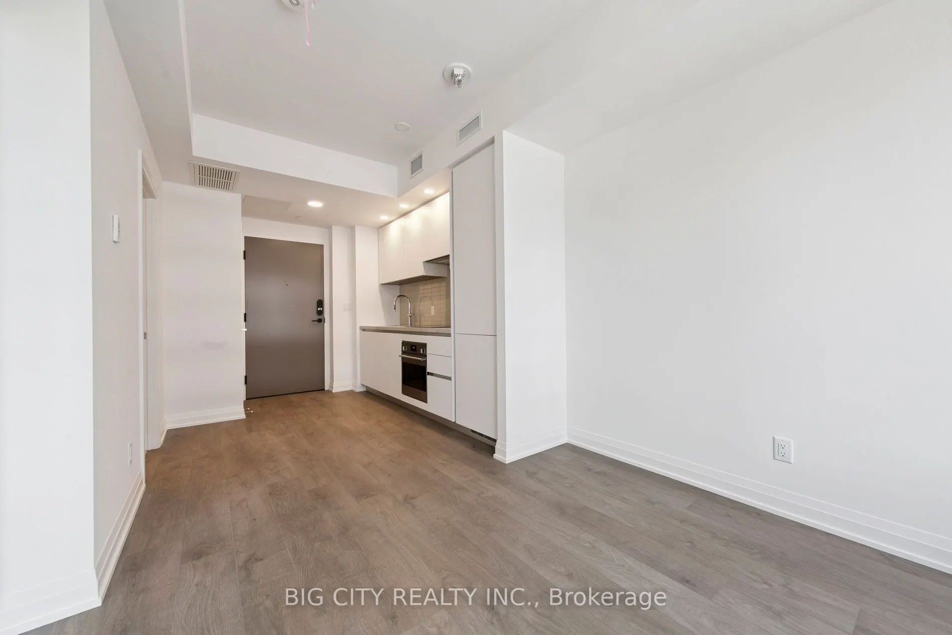 4015 The Exchange, #2109