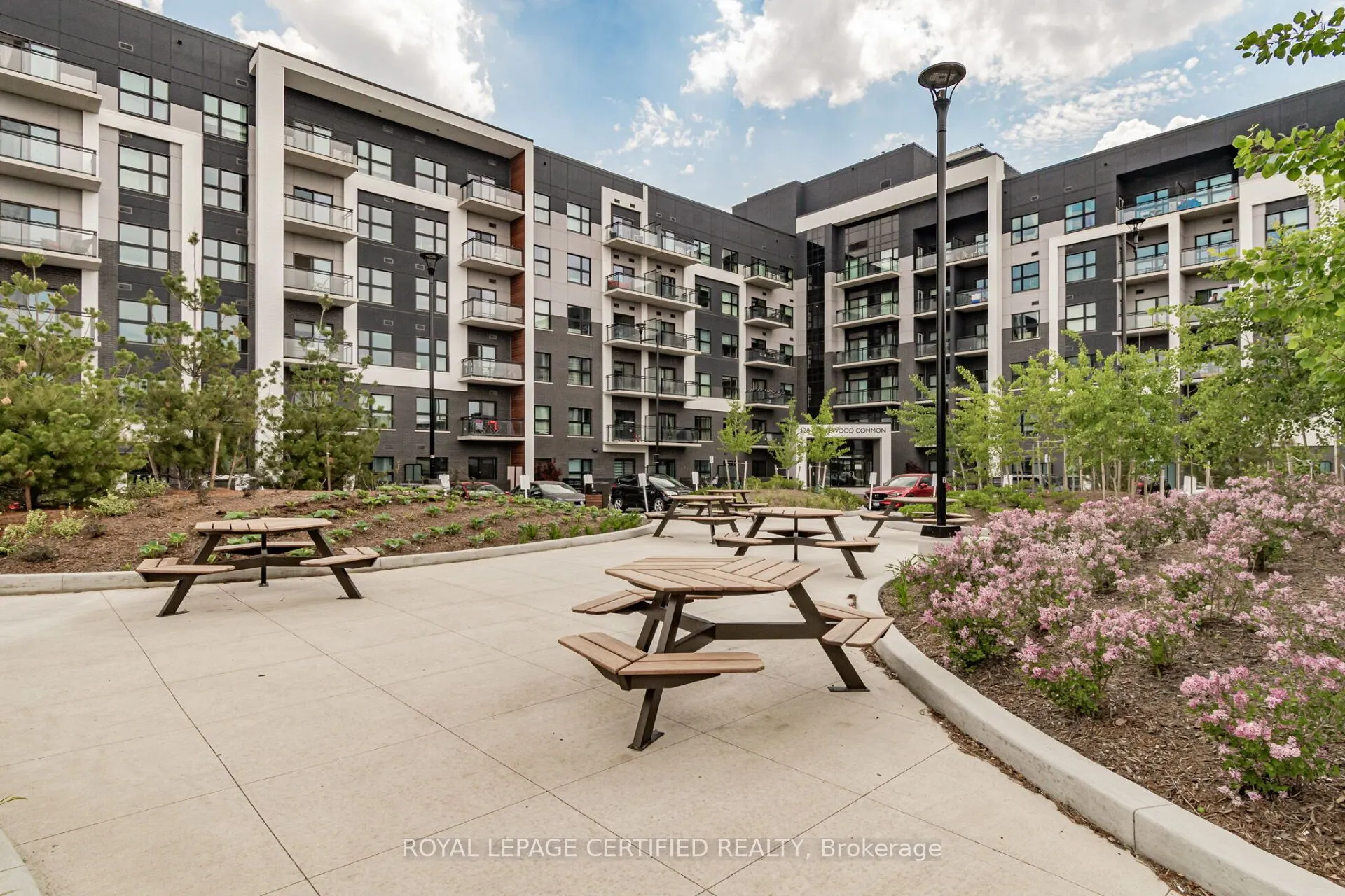 128 Grovewood Common, #435