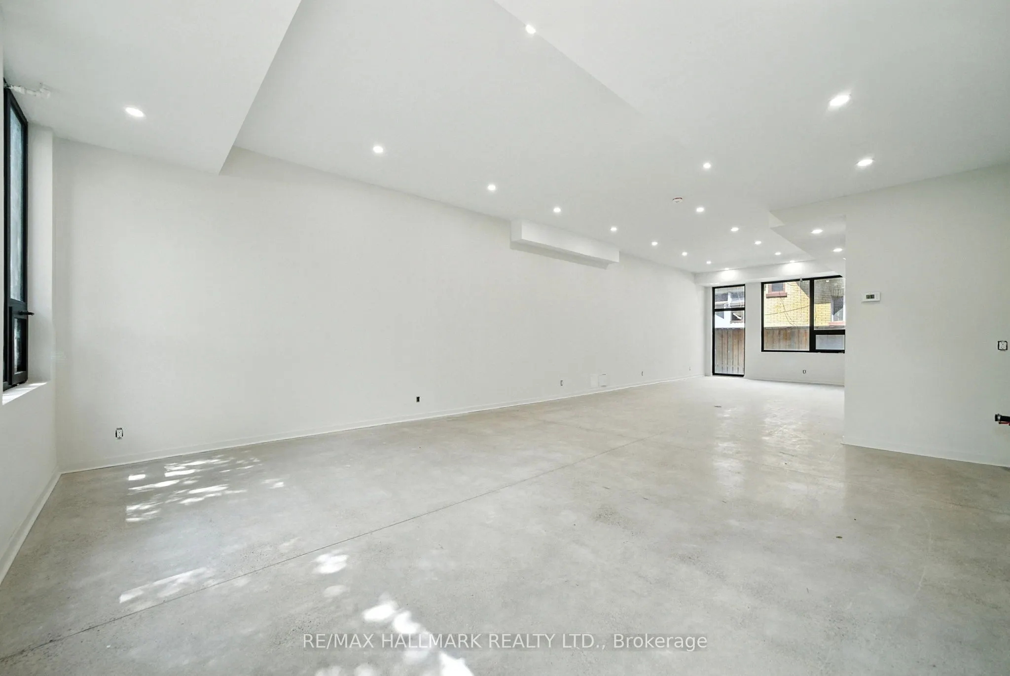 170 Perth Avenue, #2
