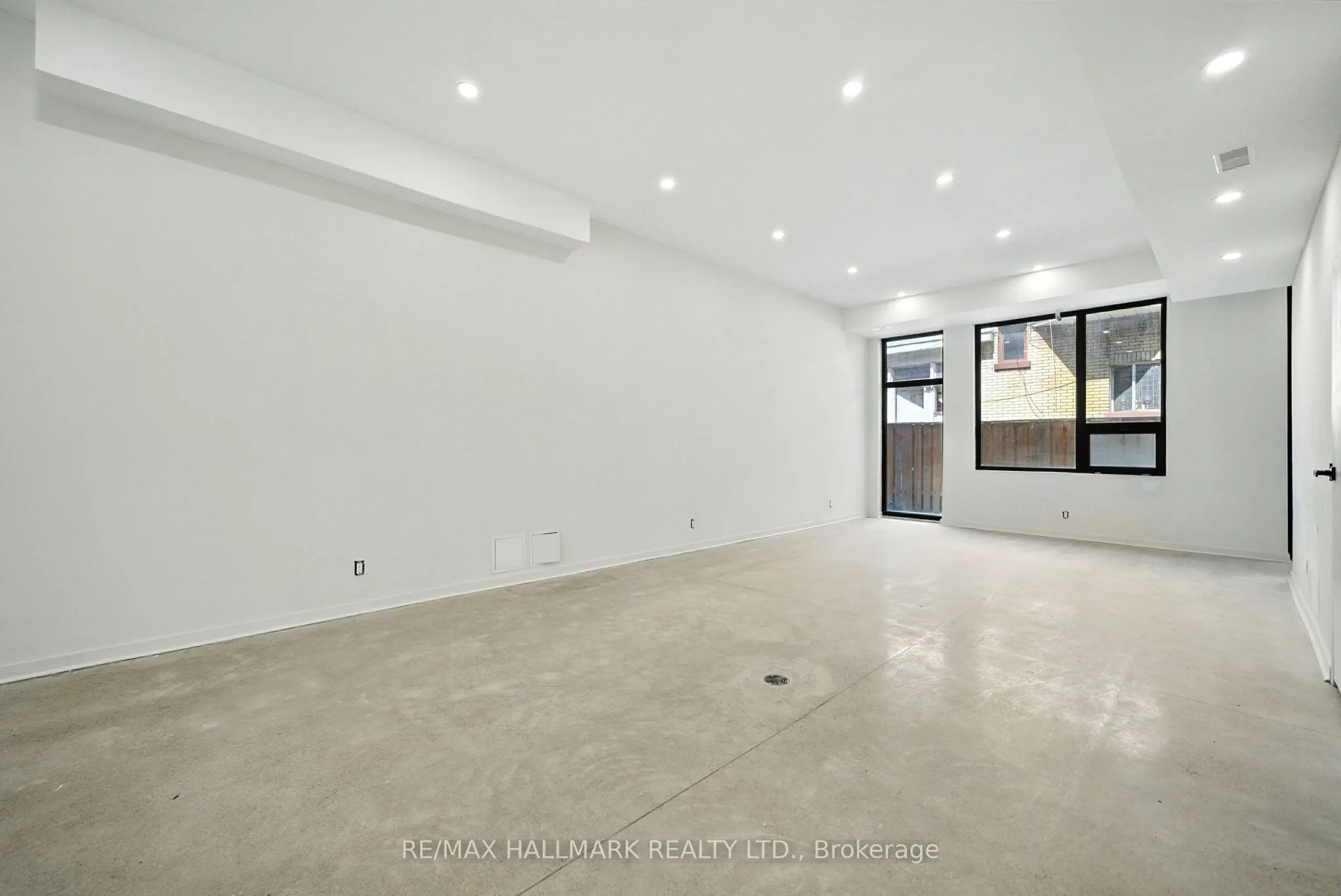 170 Perth Avenue, #2