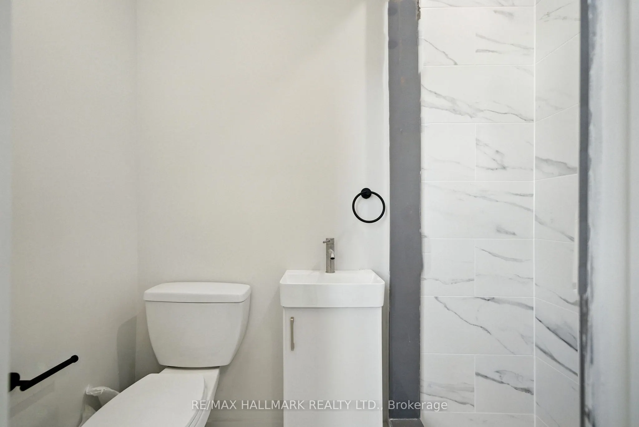 170 Perth Avenue, #2