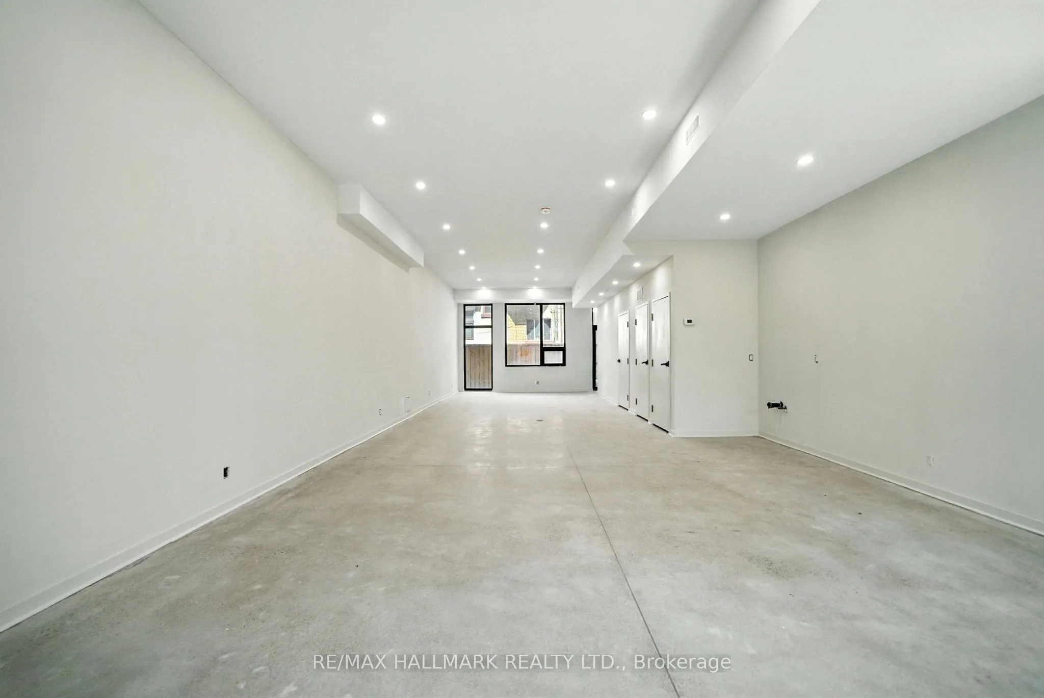 170 Perth Avenue, #2
