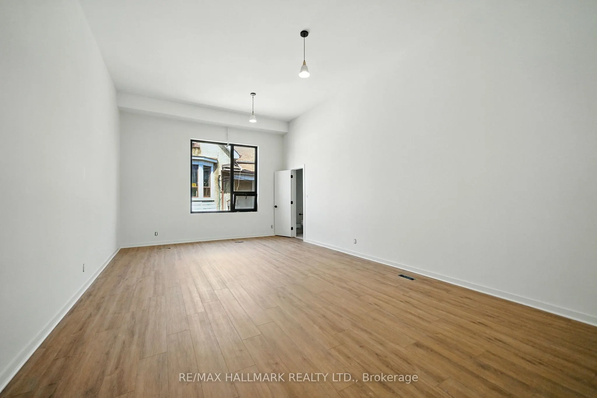 170 Perth Avenue, #2