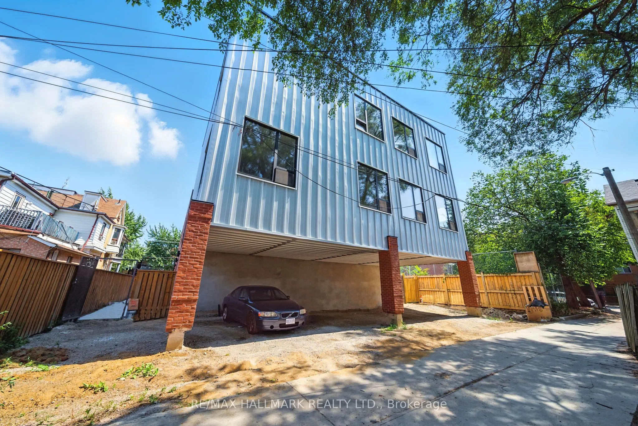170 Perth Avenue, #2