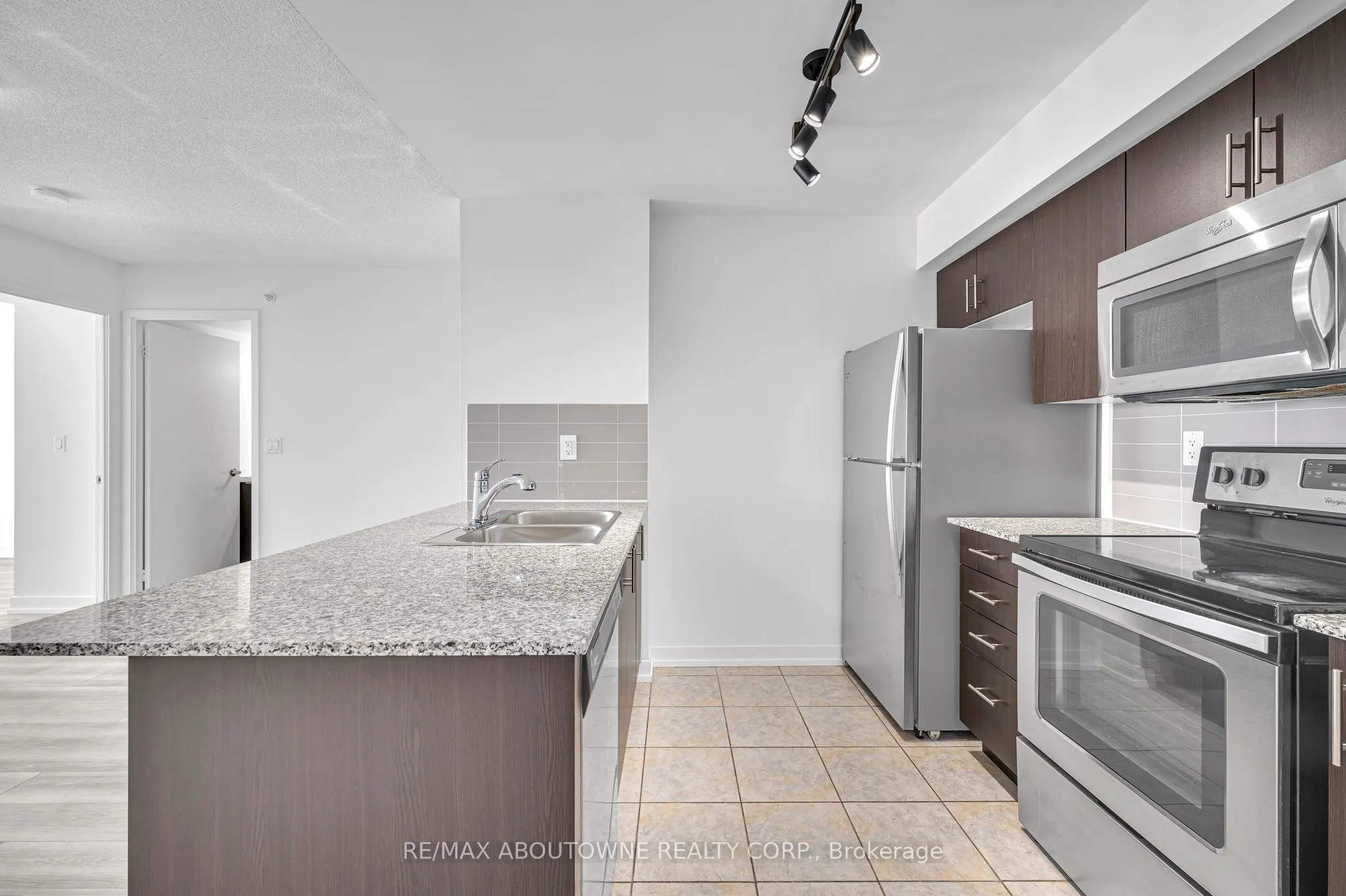 1410 Dupont Street, #1105