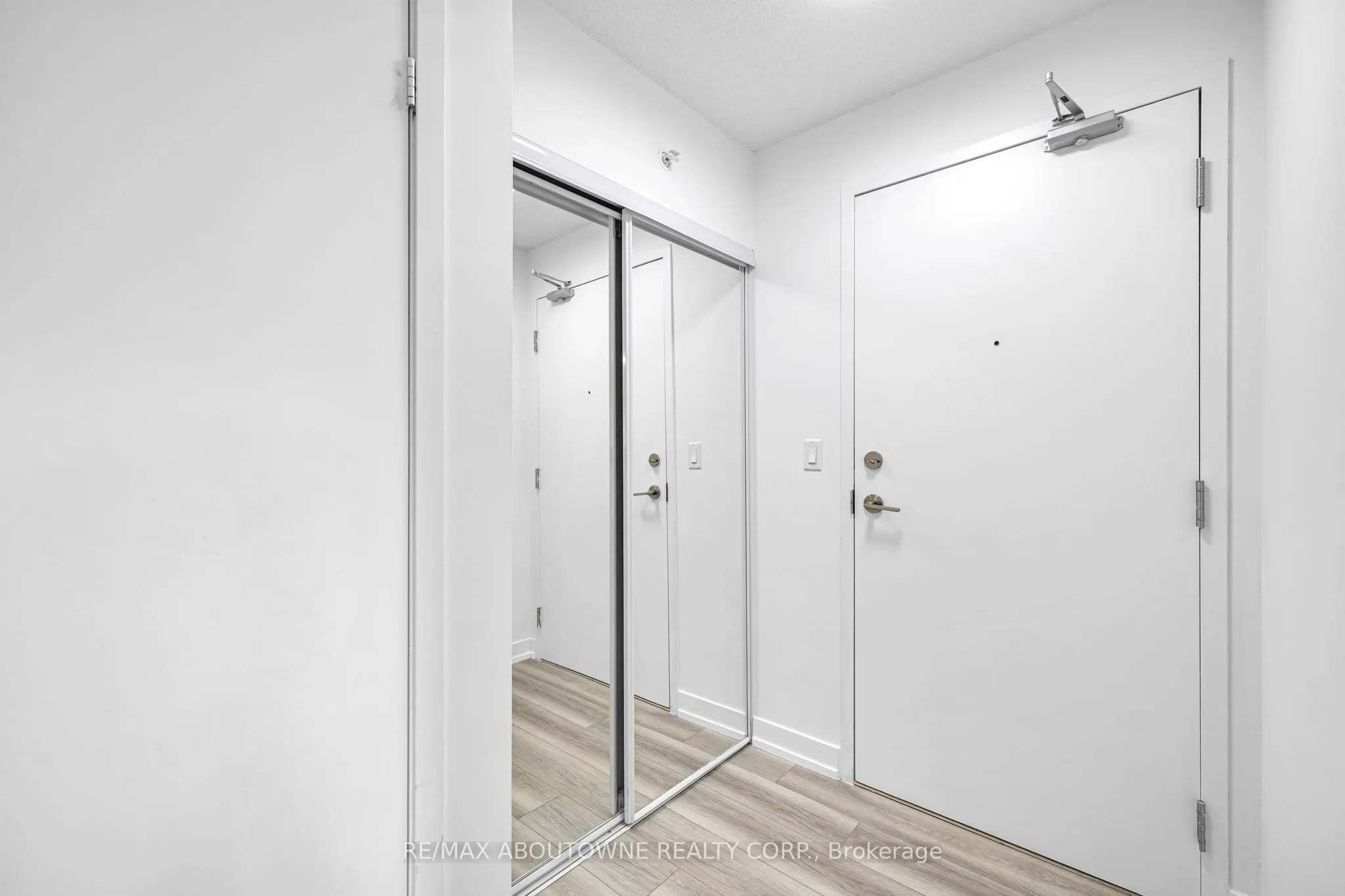1410 Dupont Street, #1105