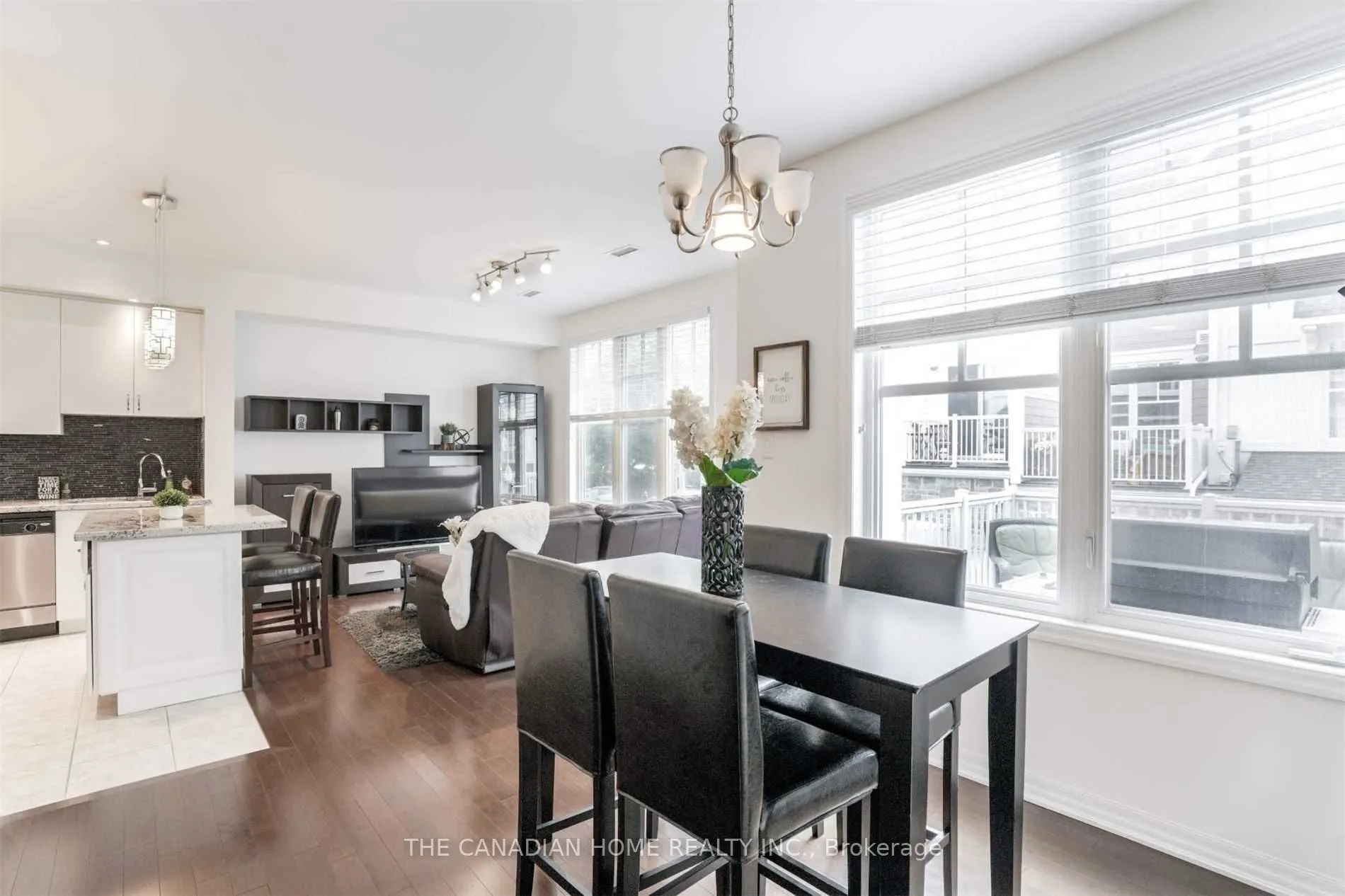 1437 Lakeshore Road E, #103