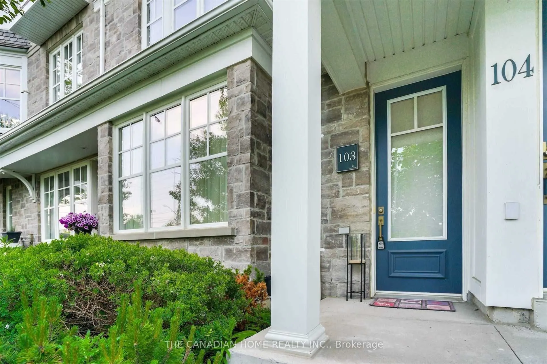 1437 Lakeshore Road E, #103