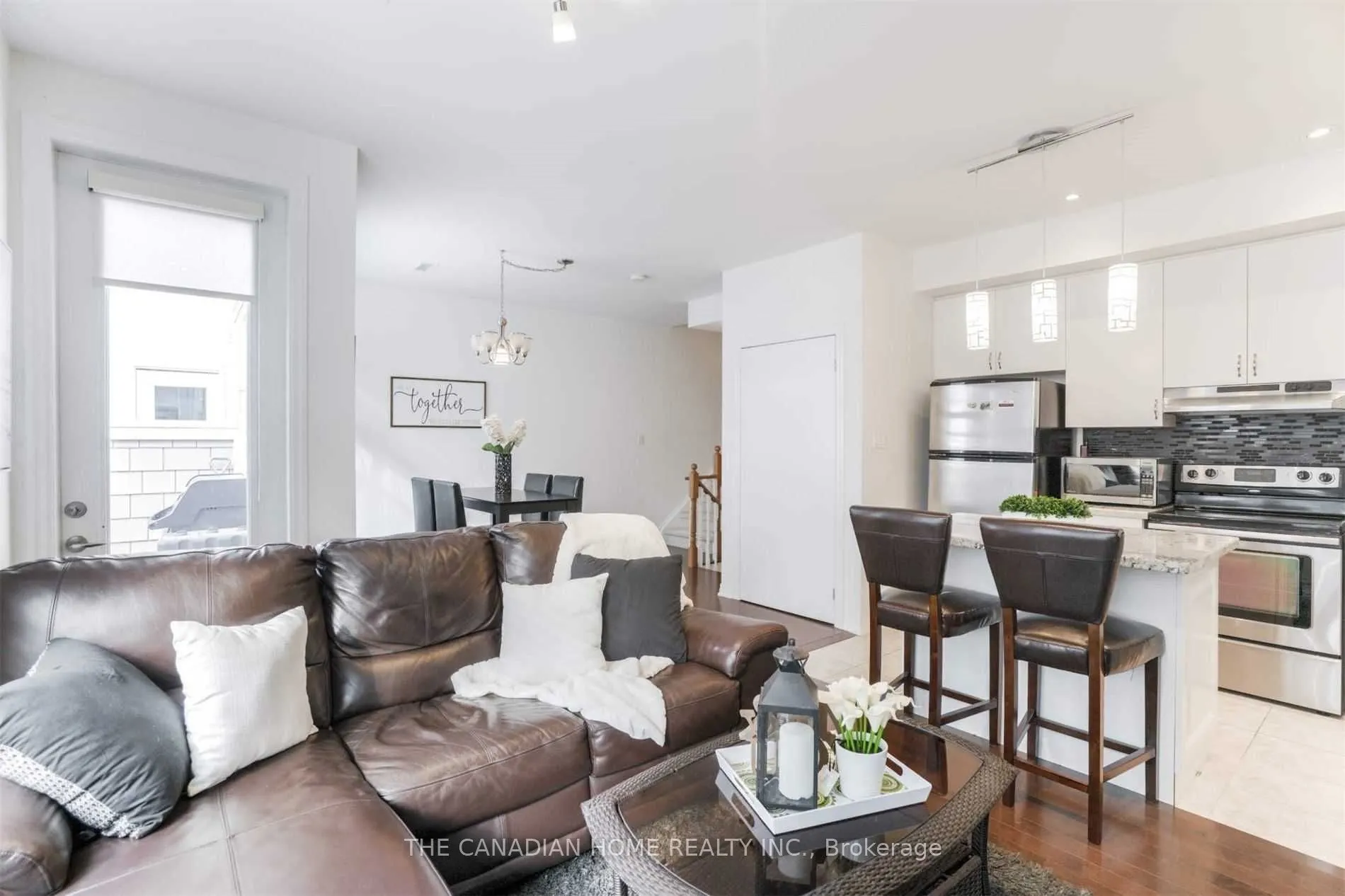 1437 Lakeshore Road E, #103