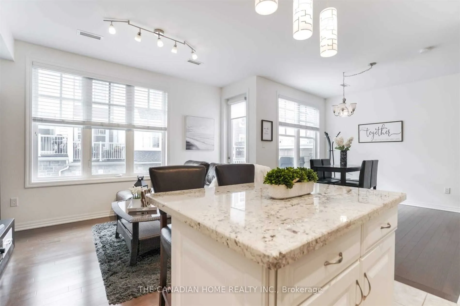 1437 Lakeshore Road E, #103