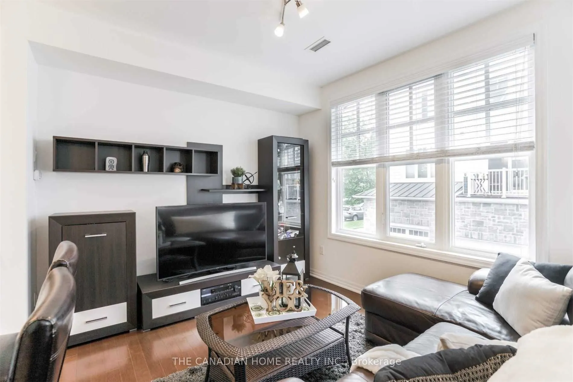 1437 Lakeshore Road E, #103