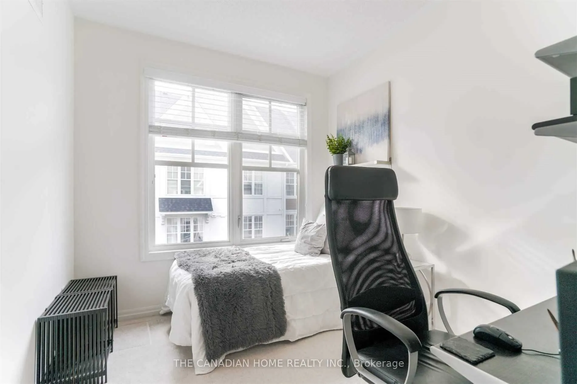 1437 Lakeshore Road E, #103