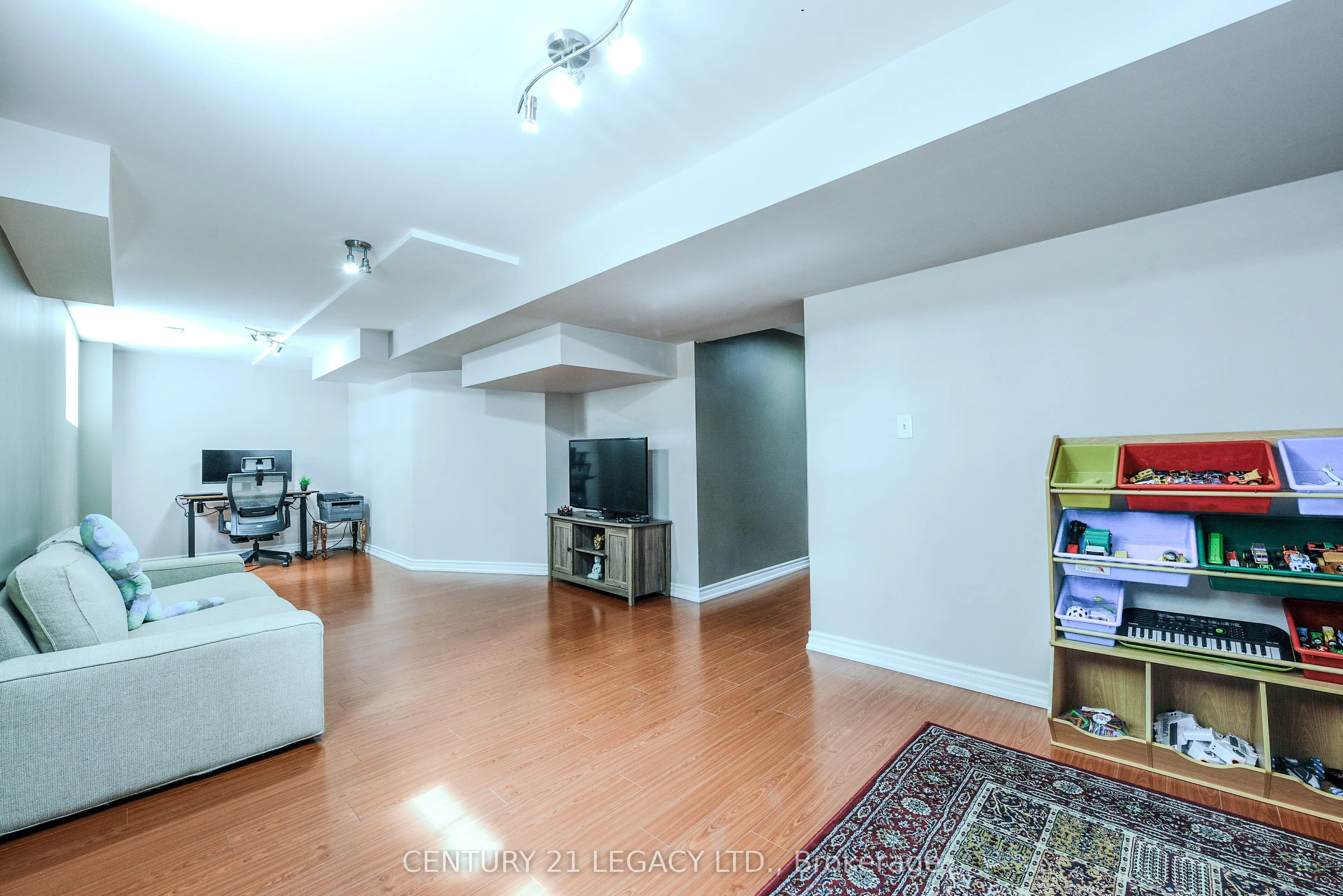 2496 Clayborne Place