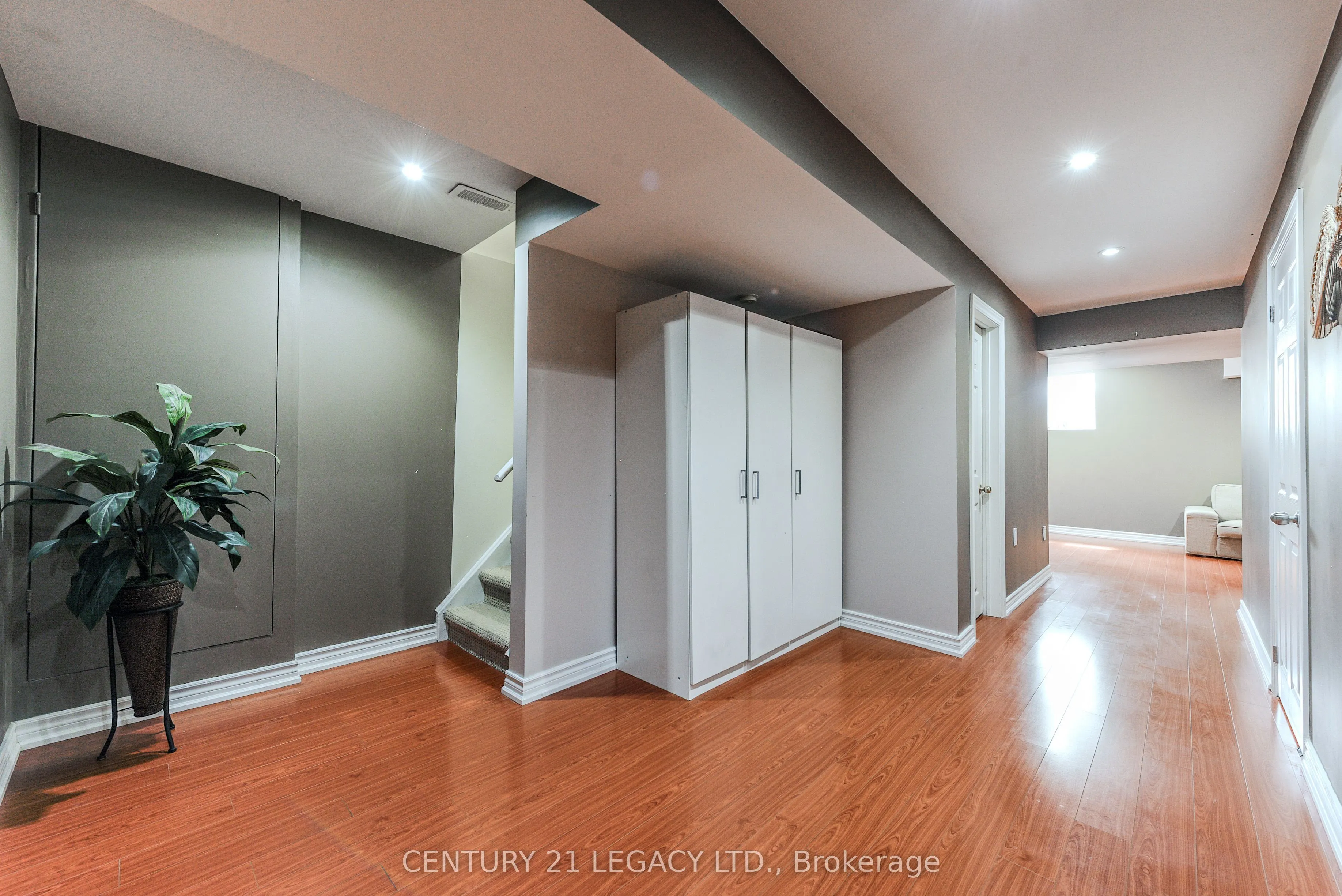 2496 Clayborne Place