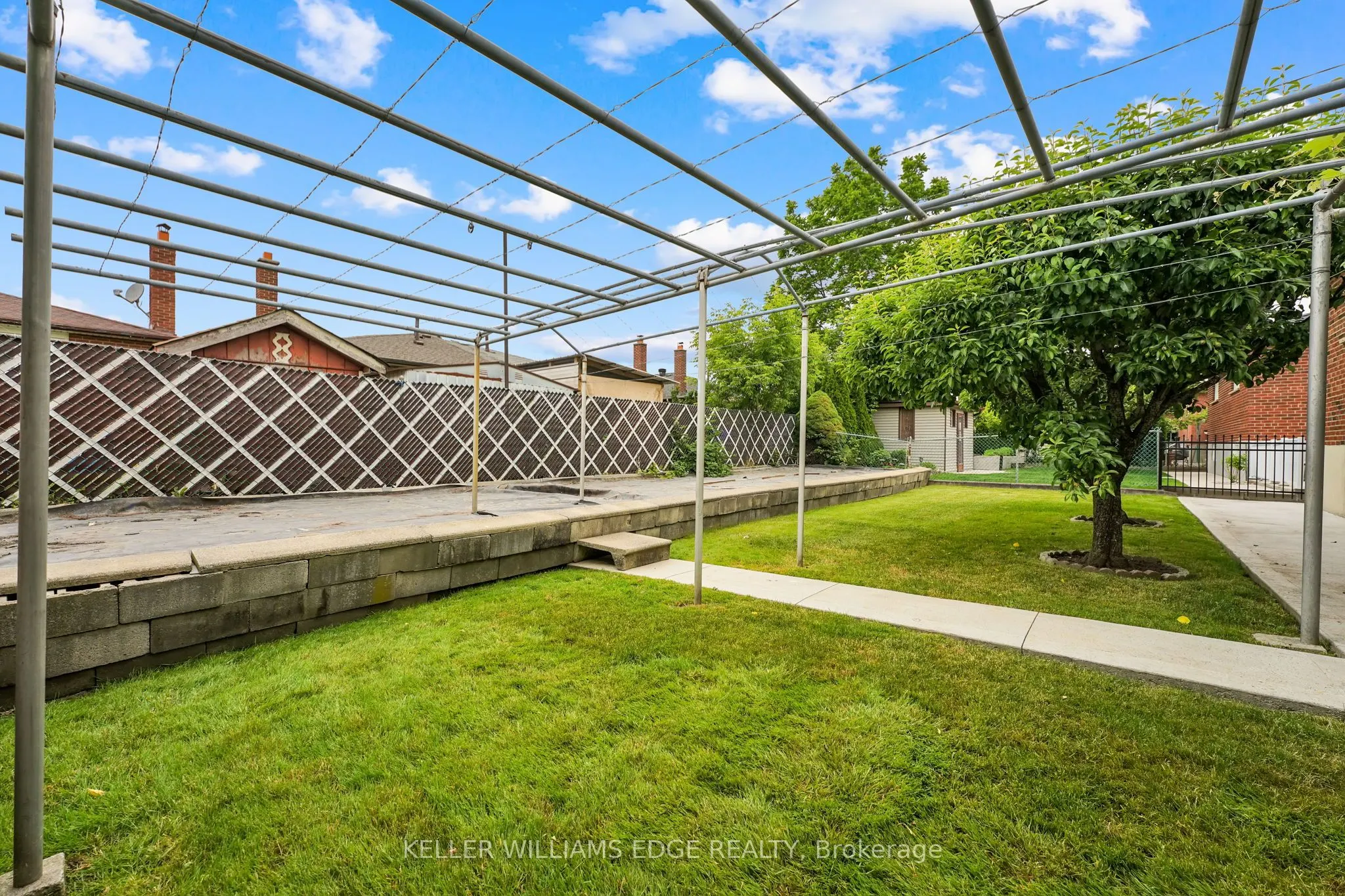 112 Linkdale Road
