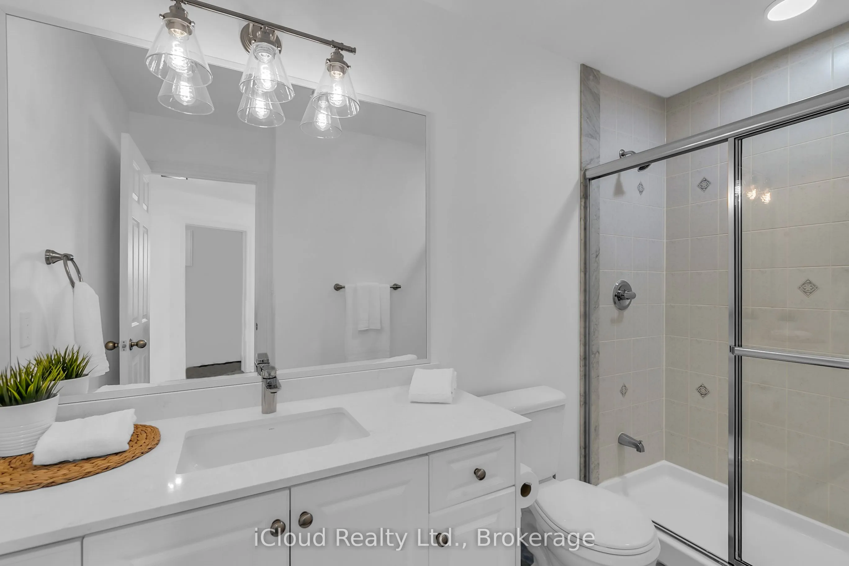2295 Rochester Circle, #18