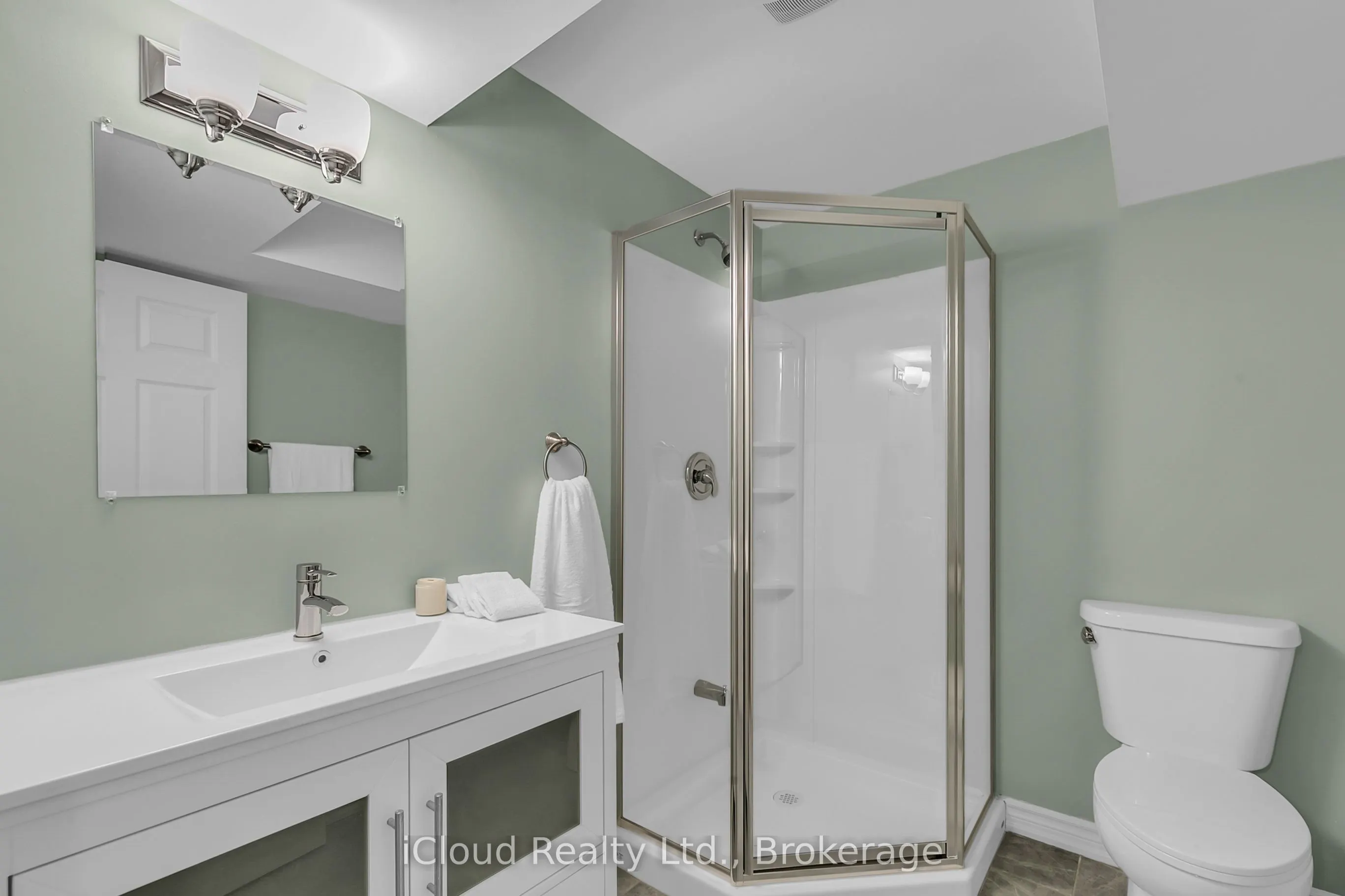 2295 Rochester Circle, #18