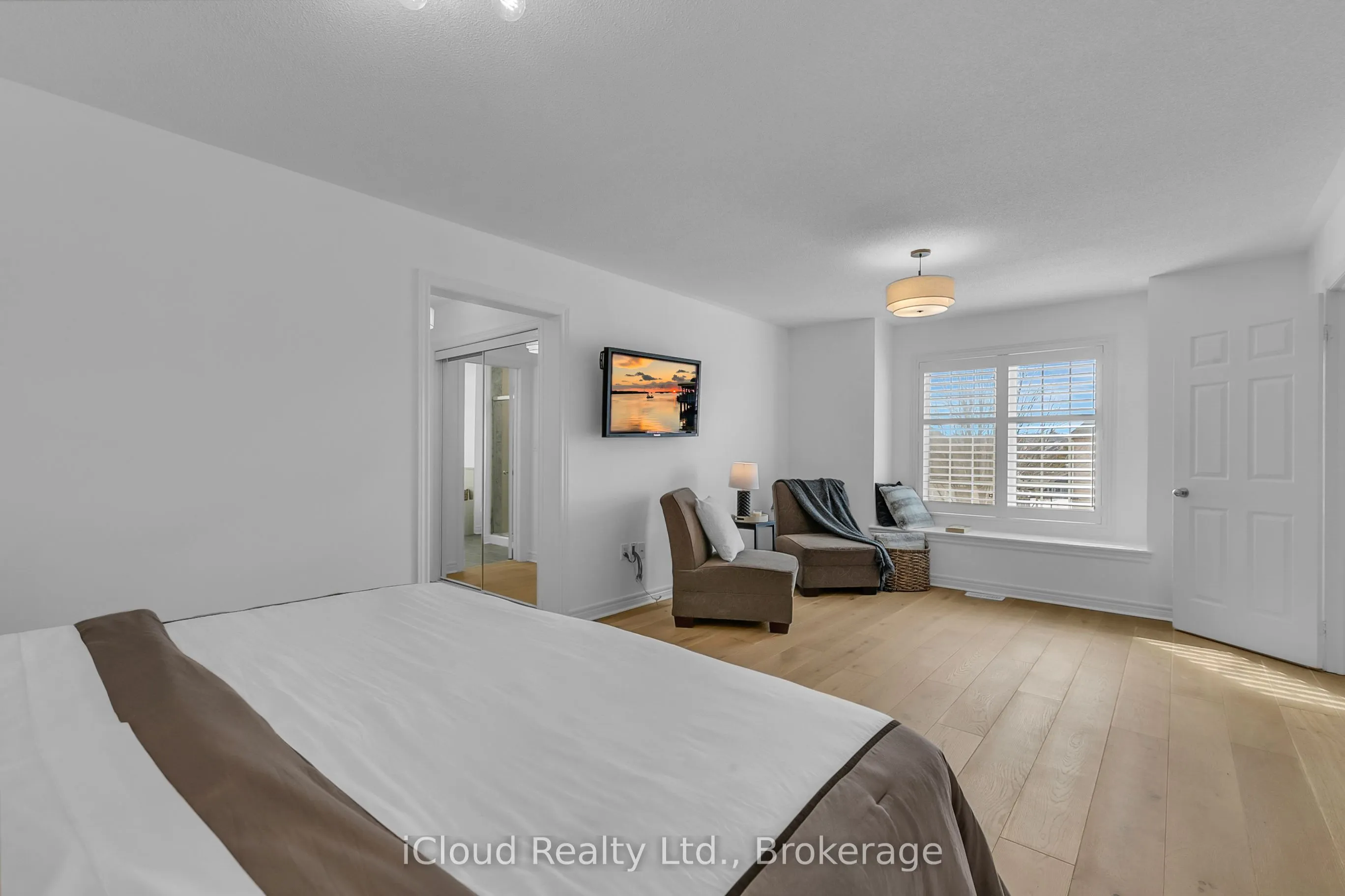 2295 Rochester Circle, #18