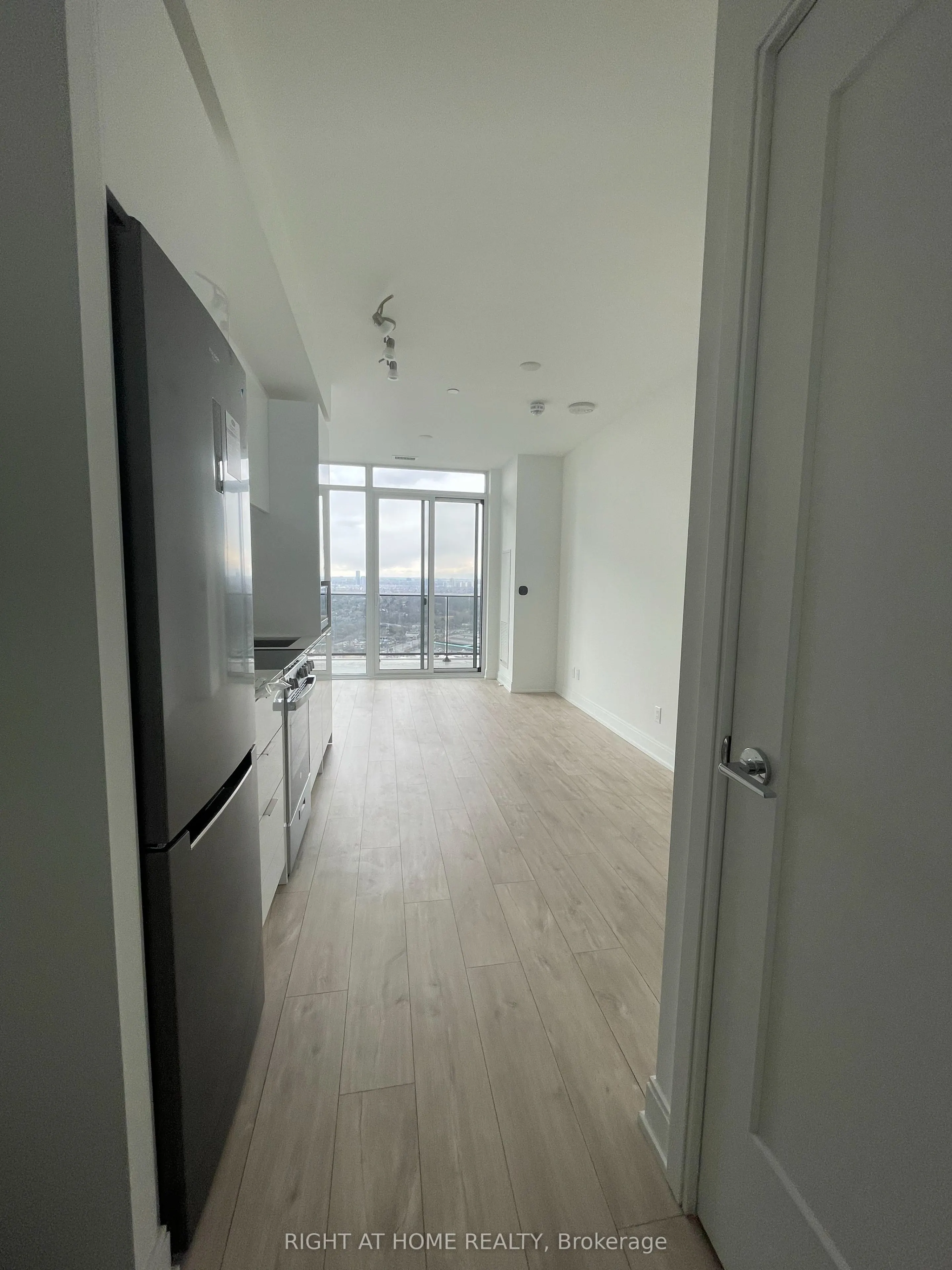 70 ANNIE CRAIG Drive, #3809