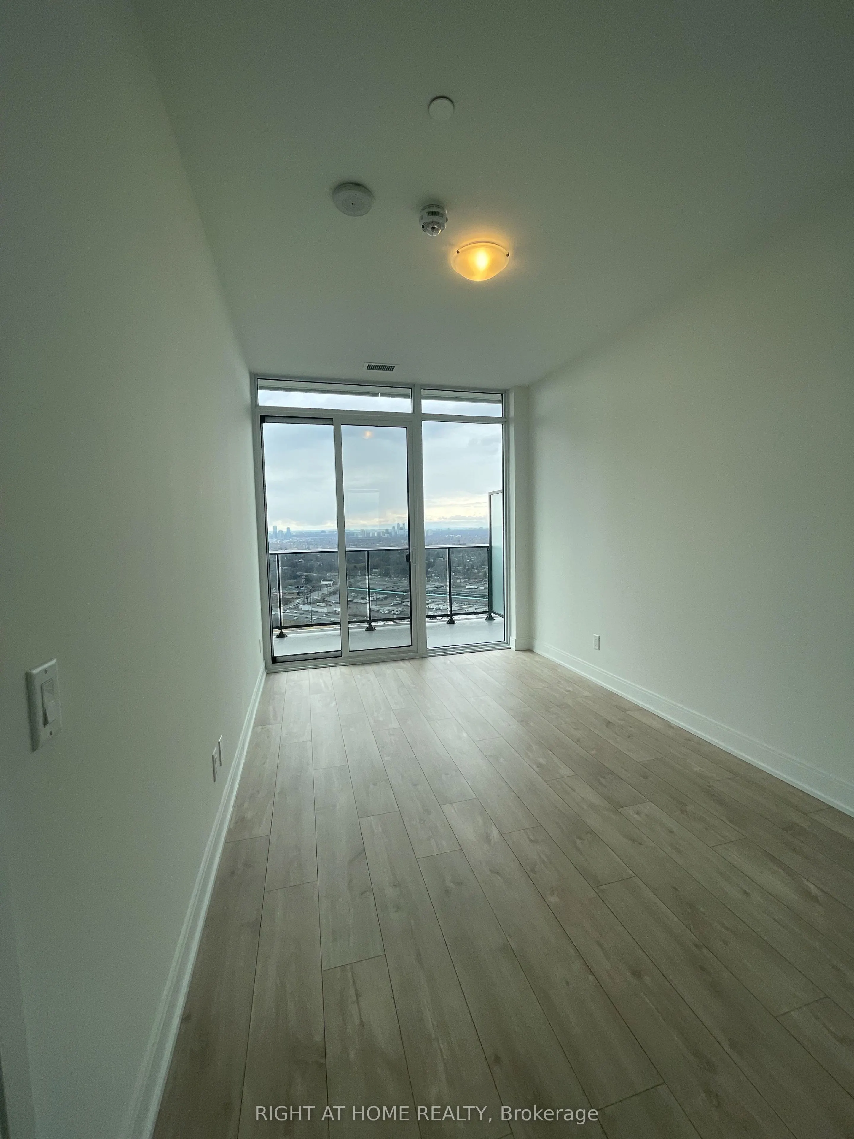 70 ANNIE CRAIG Drive, #3809