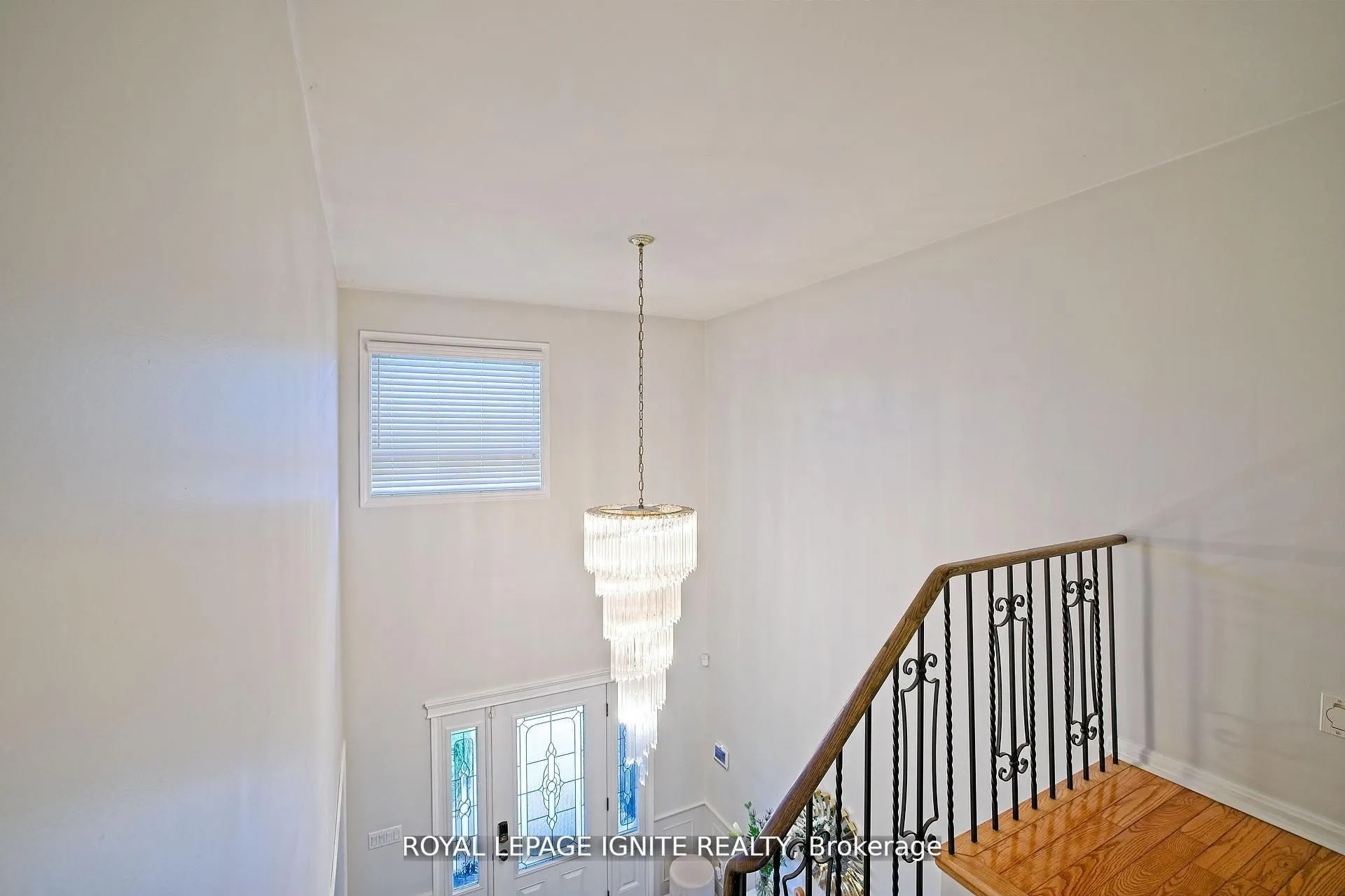 2092 Sava Crescent