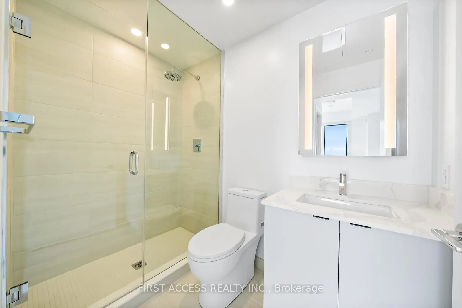 285 Dufferin Street, #817