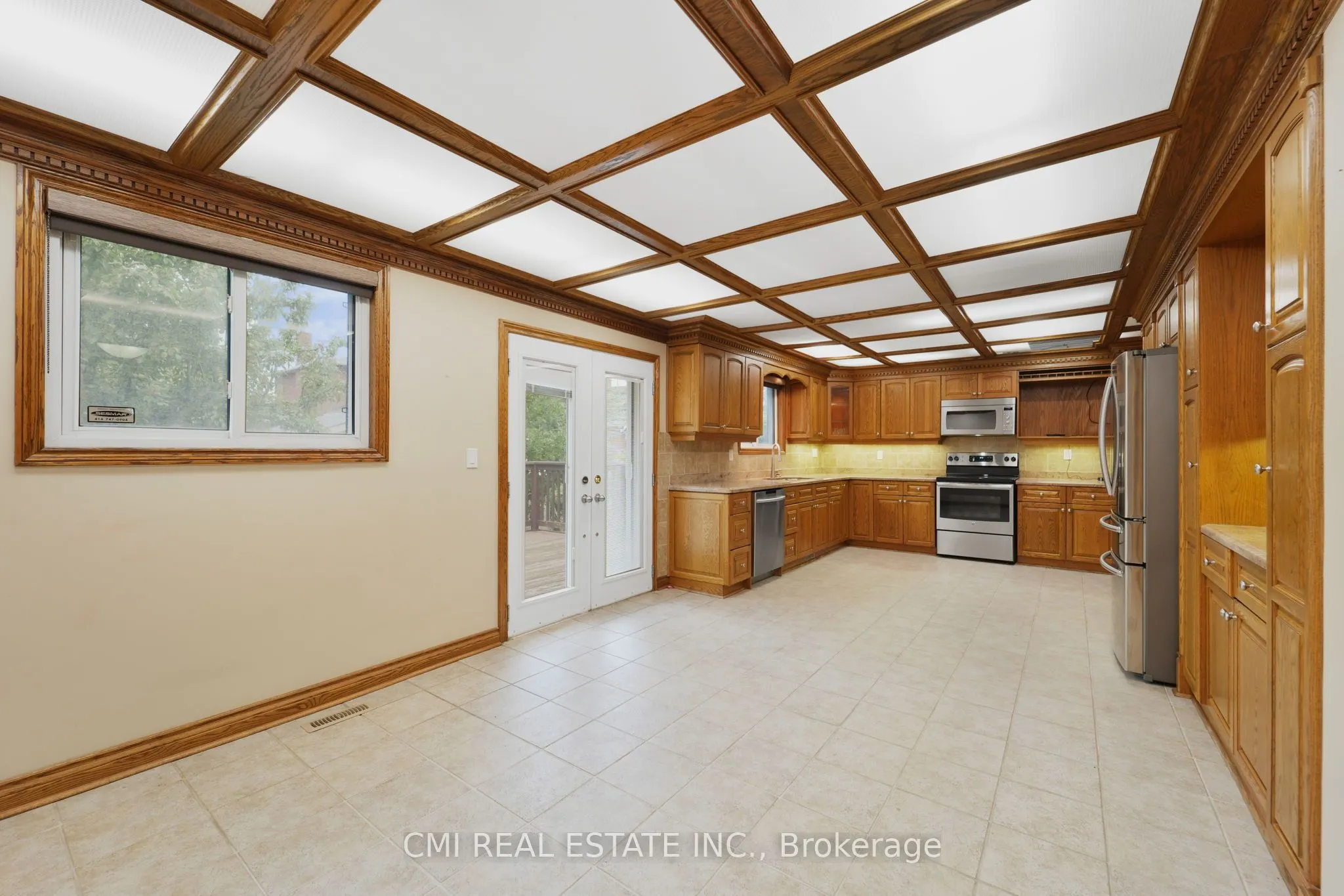 698 Hillman Crescent
