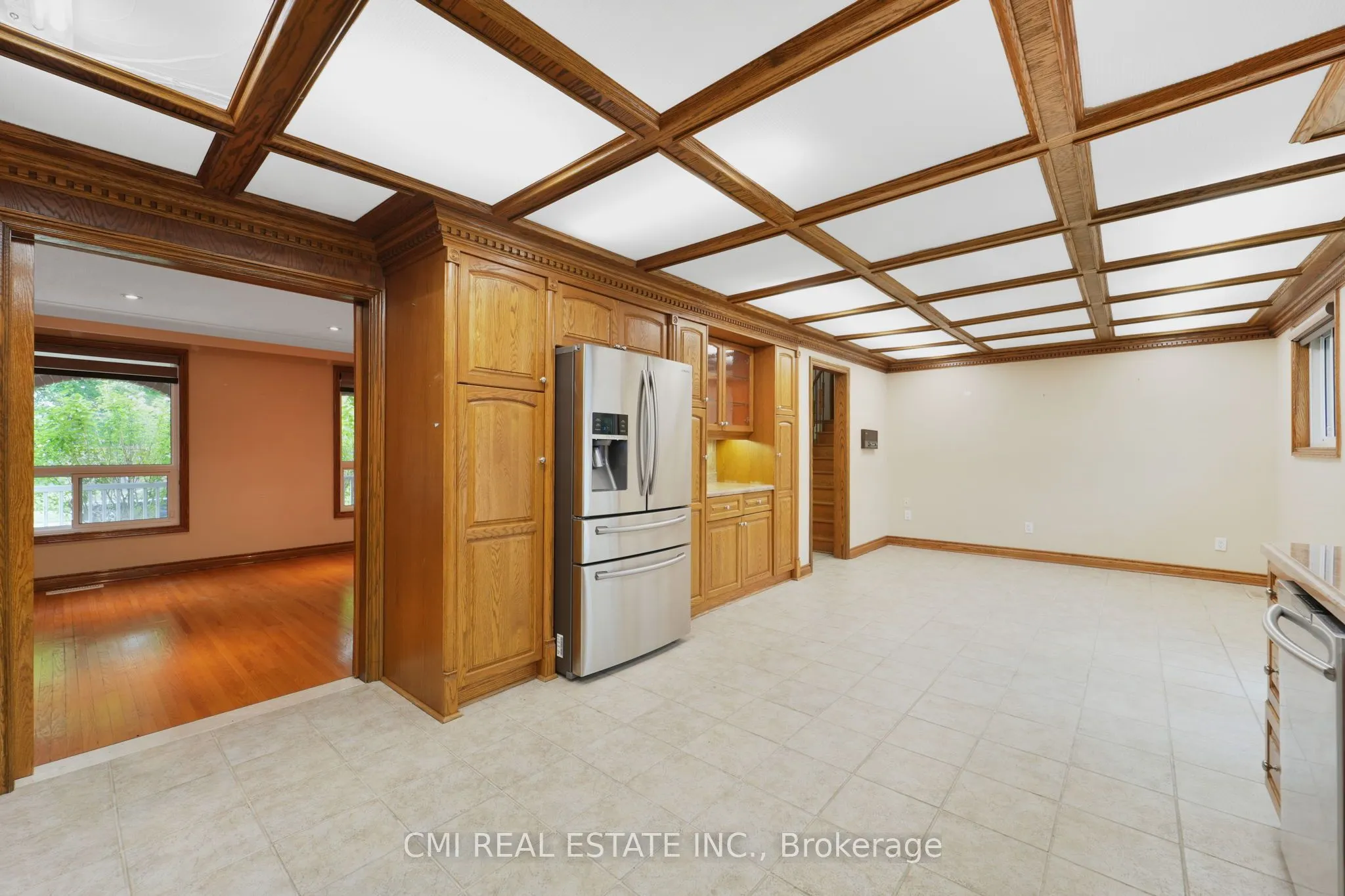 698 Hillman Crescent