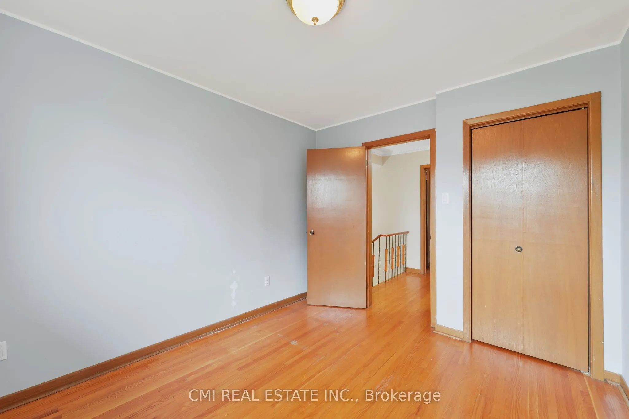698 Hillman Crescent