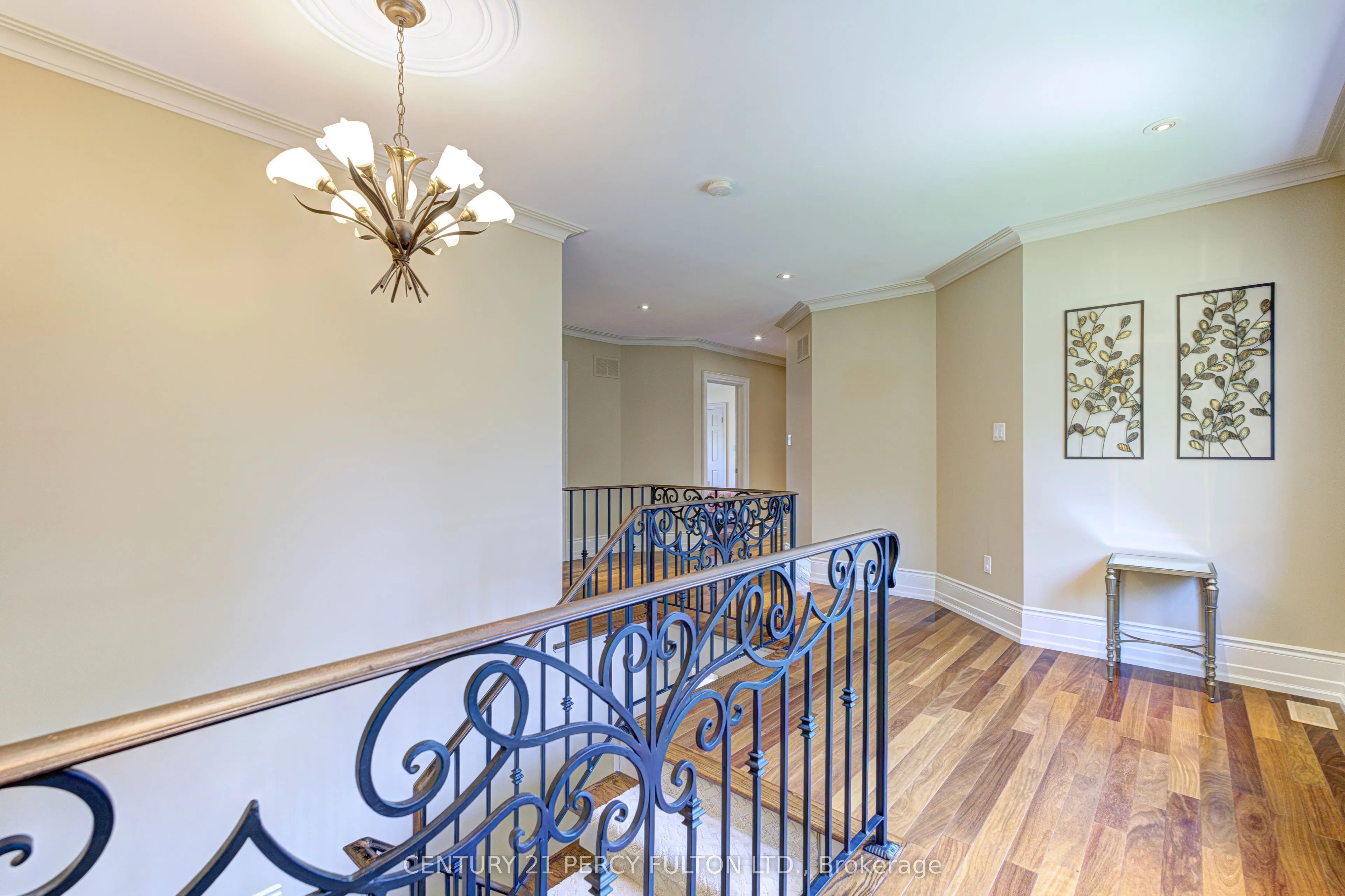 1649 Wedmore Way