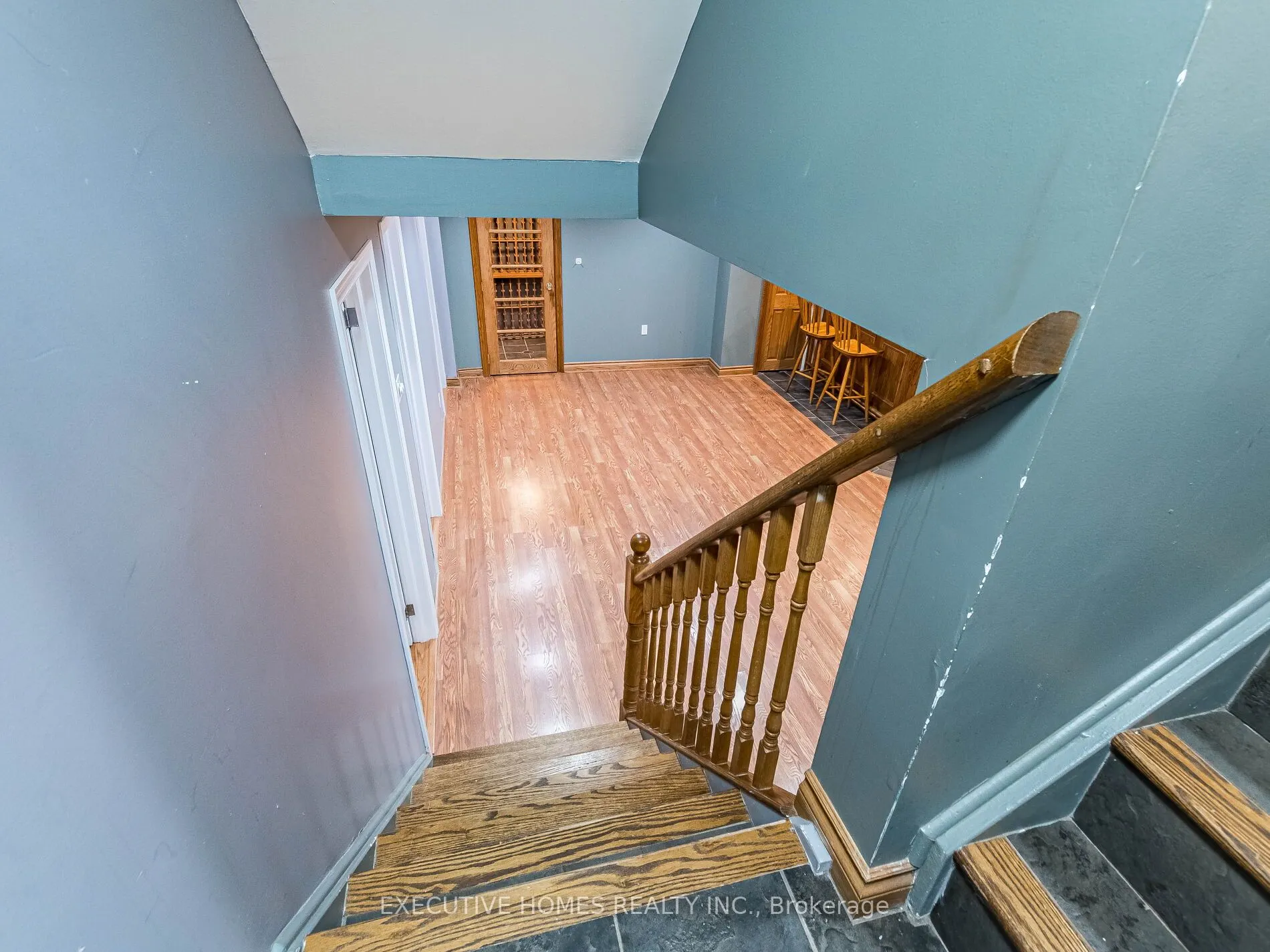 1876 Roy Ivor Crescent