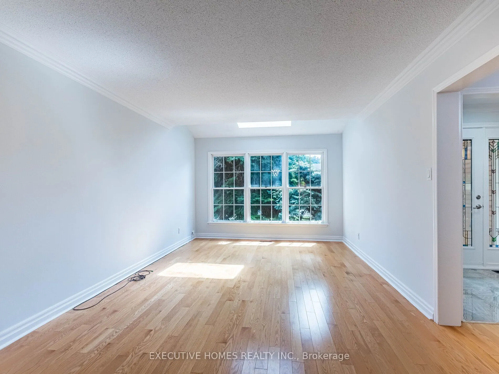 1876 Roy Ivor Crescent