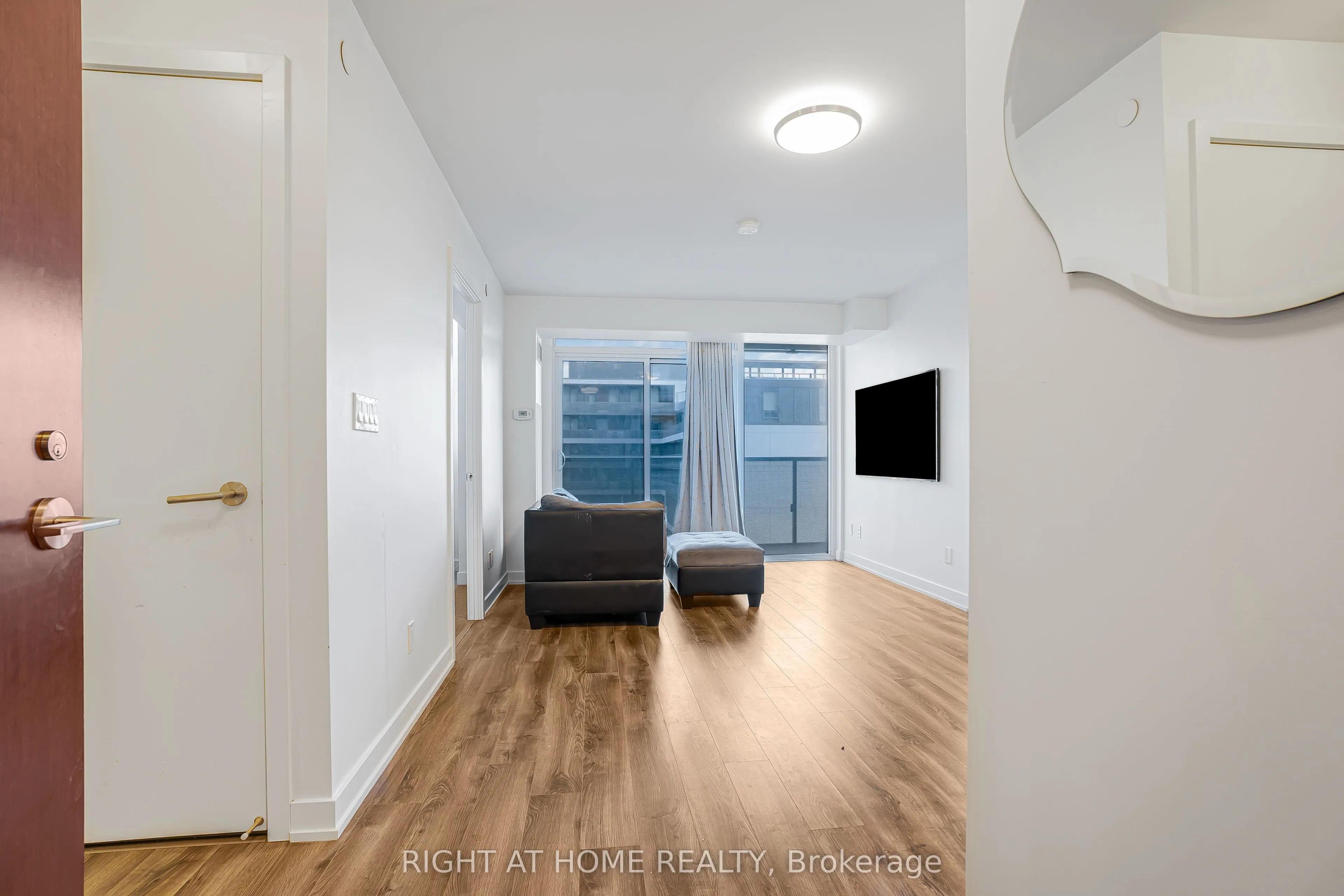 120 Varna Drive, #602