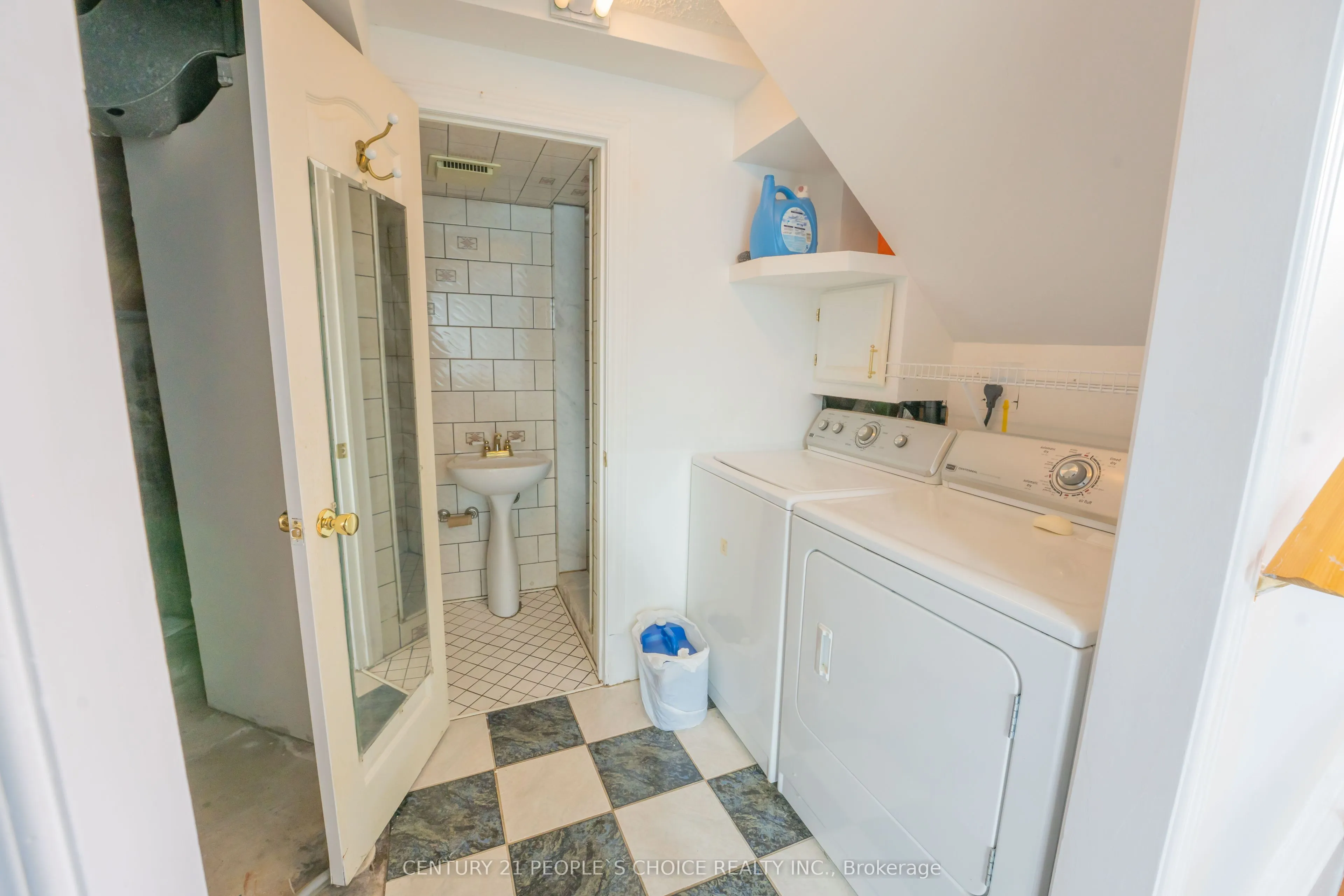 2247 Silverbirch Court