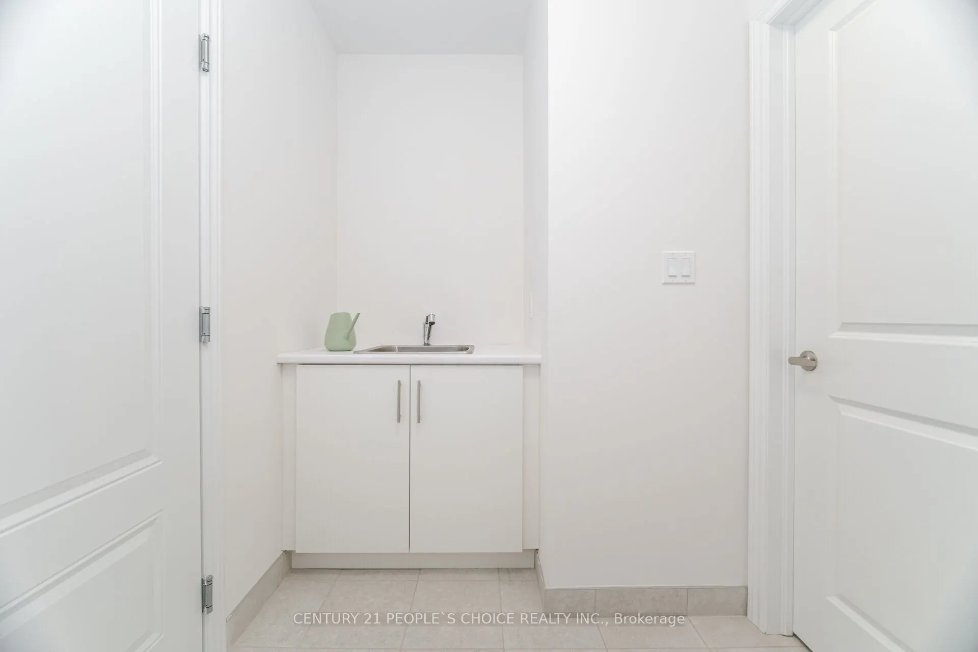 1302 Muller Lane