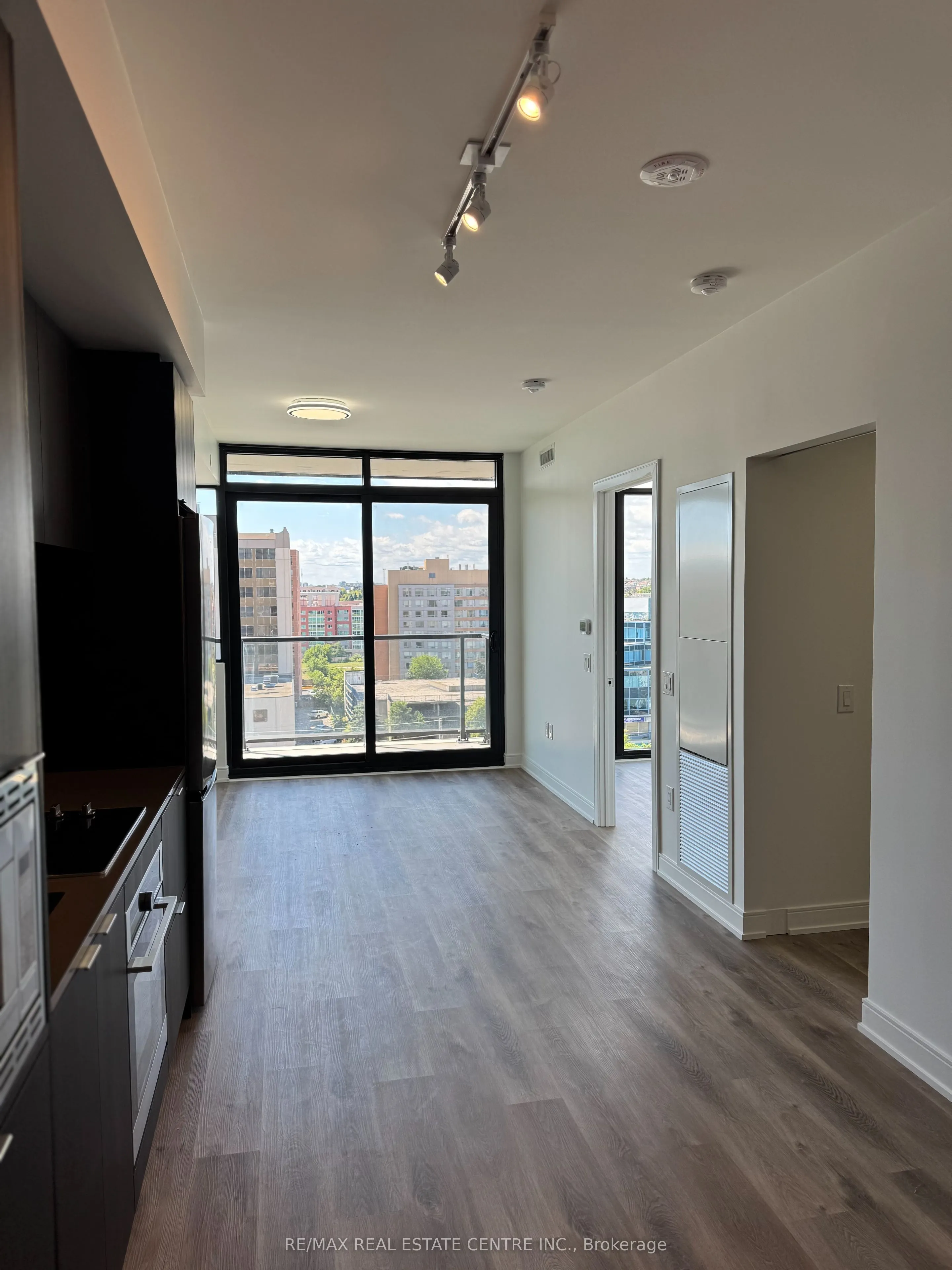 3009 Novar Road, #911