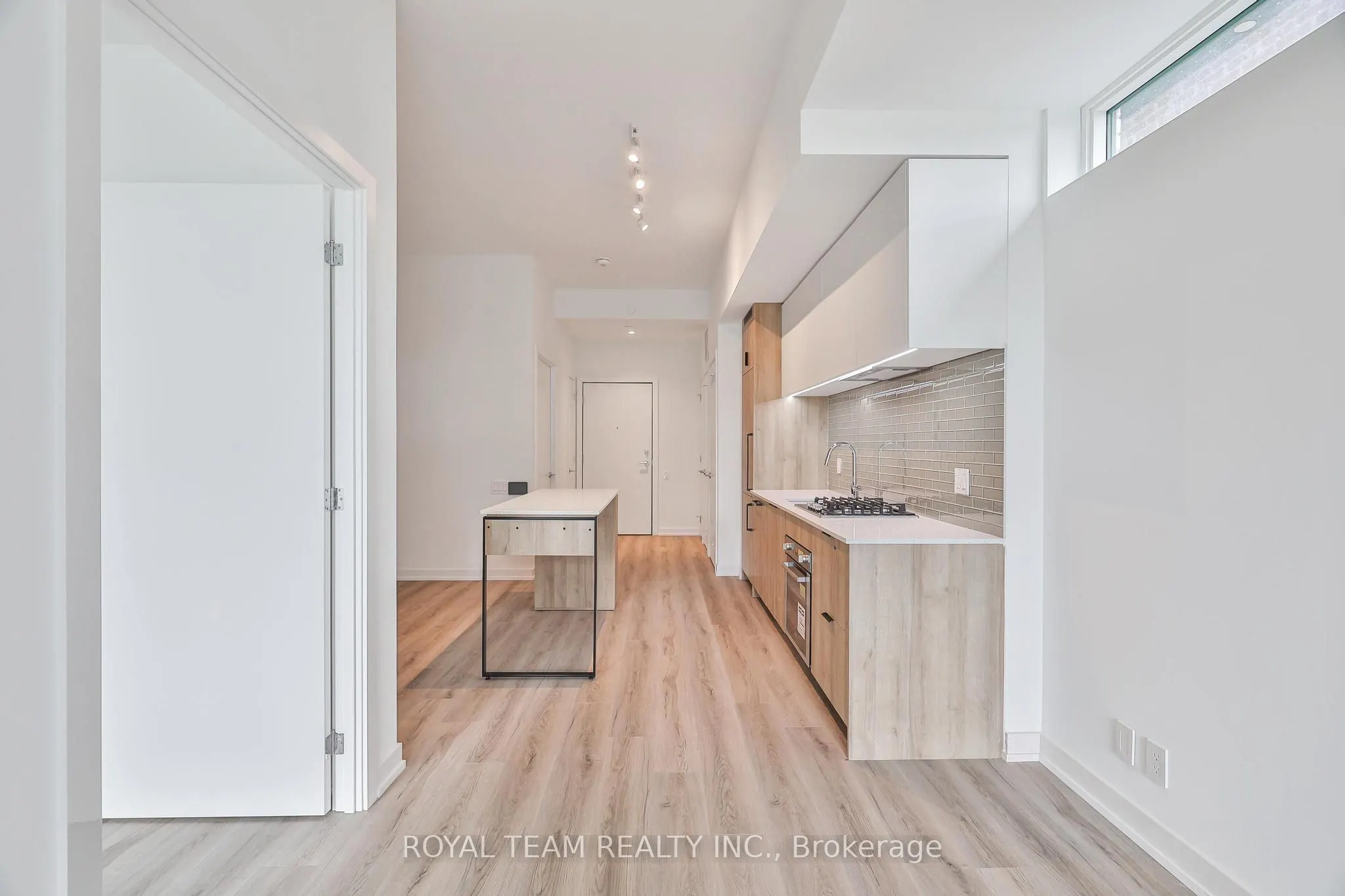 722 Marlee Avenue, #203