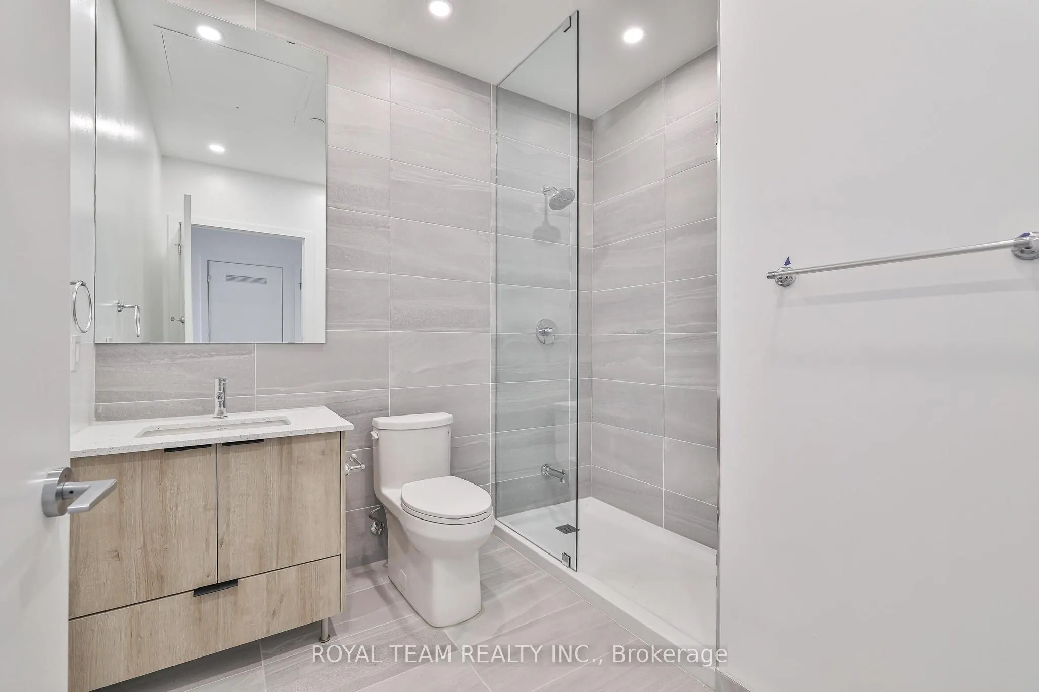 722 Marlee Avenue, #203