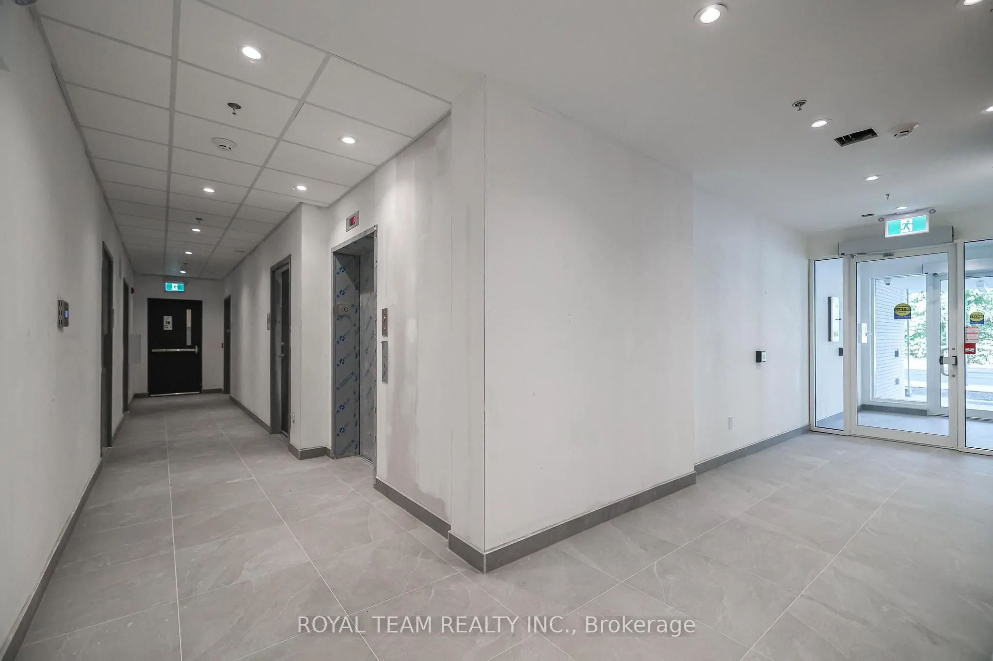 722 Marlee Avenue, #203