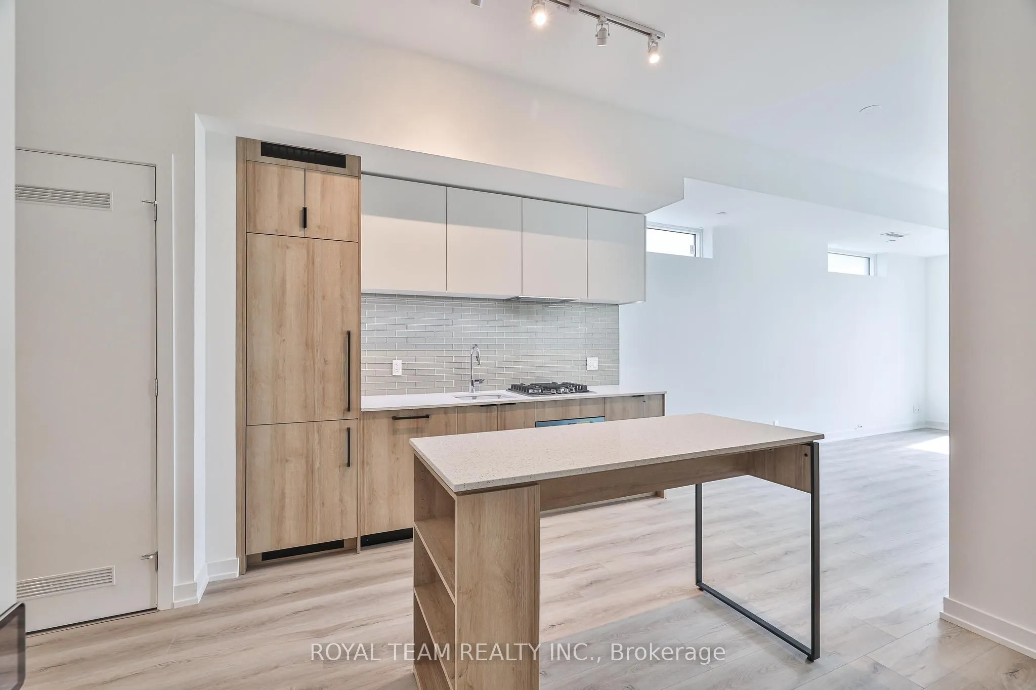 722 Marlee Avenue, #203