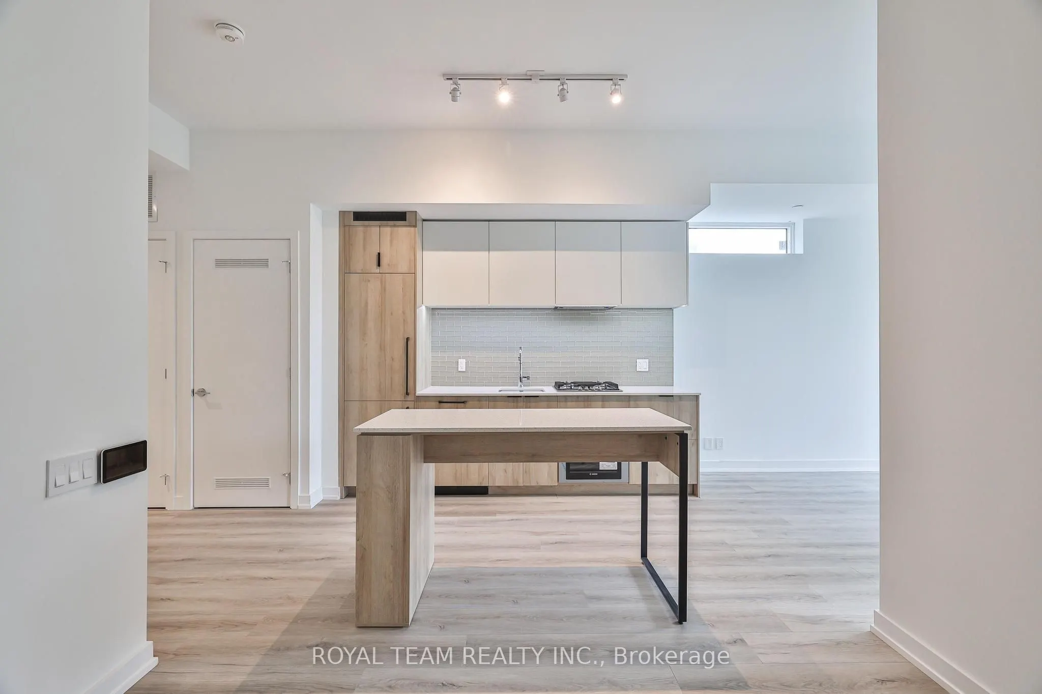 722 Marlee Avenue, #203