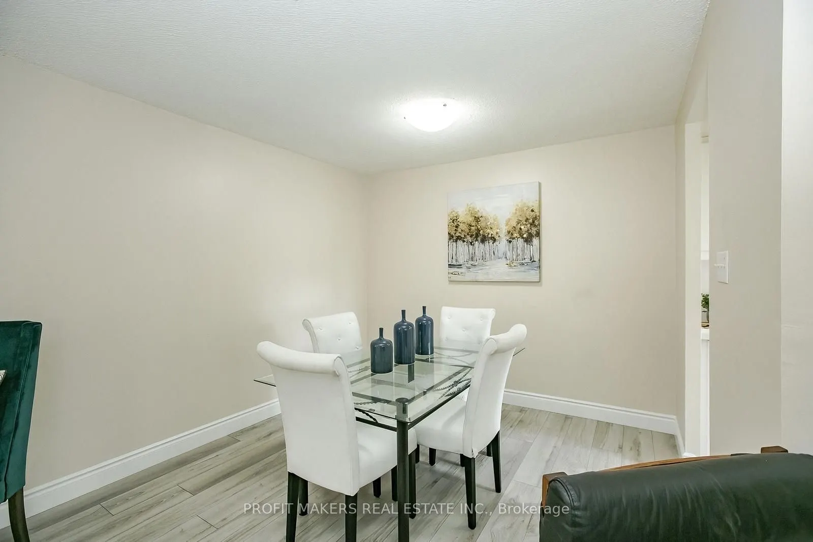 5 Lisa Street, #306